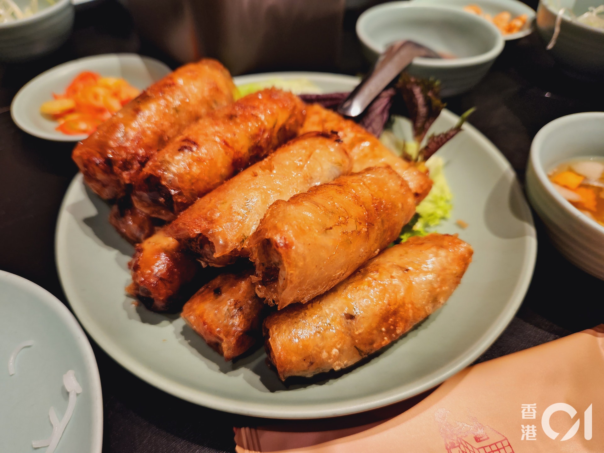 (何以諾攝) (何以諾攝)