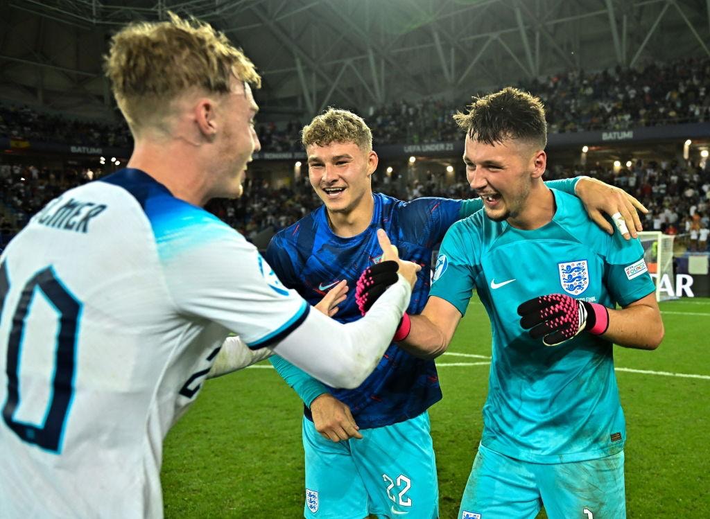 彭馬（左）與查福特（右）自小相識、一同在曼城受訓，對好友充滿信心。（Getty Images）