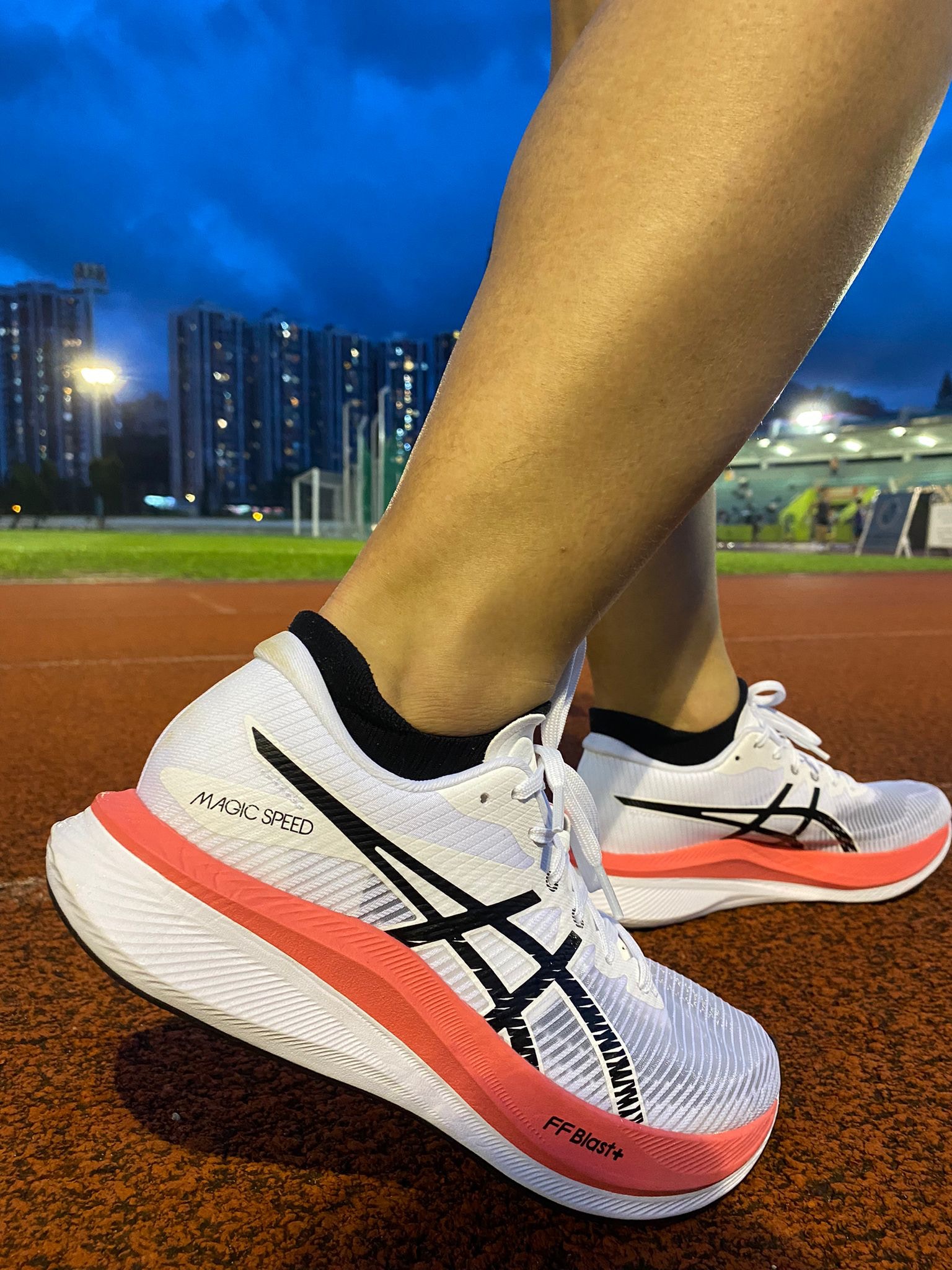 ASICS】 アシックス MAGIC SPEED 4 マジックスピード4 1011B875