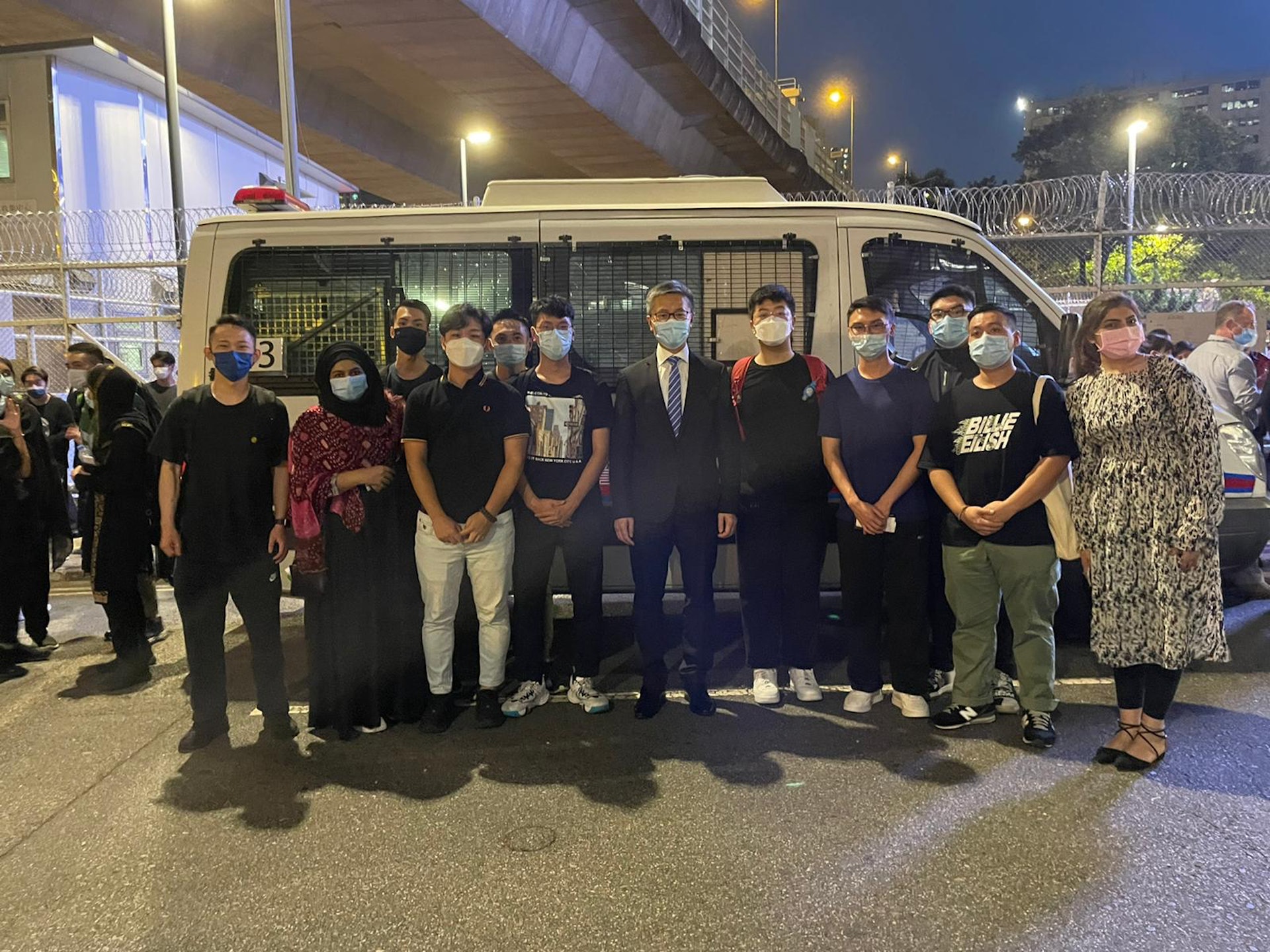 科專學生參與警務處聯合跨部門反恐演習,並與警務處處長蕭澤頤先生合照。 科專學生參與警務處聯合跨部門反恐演習,並與警務處處長蕭澤頤先生合照。