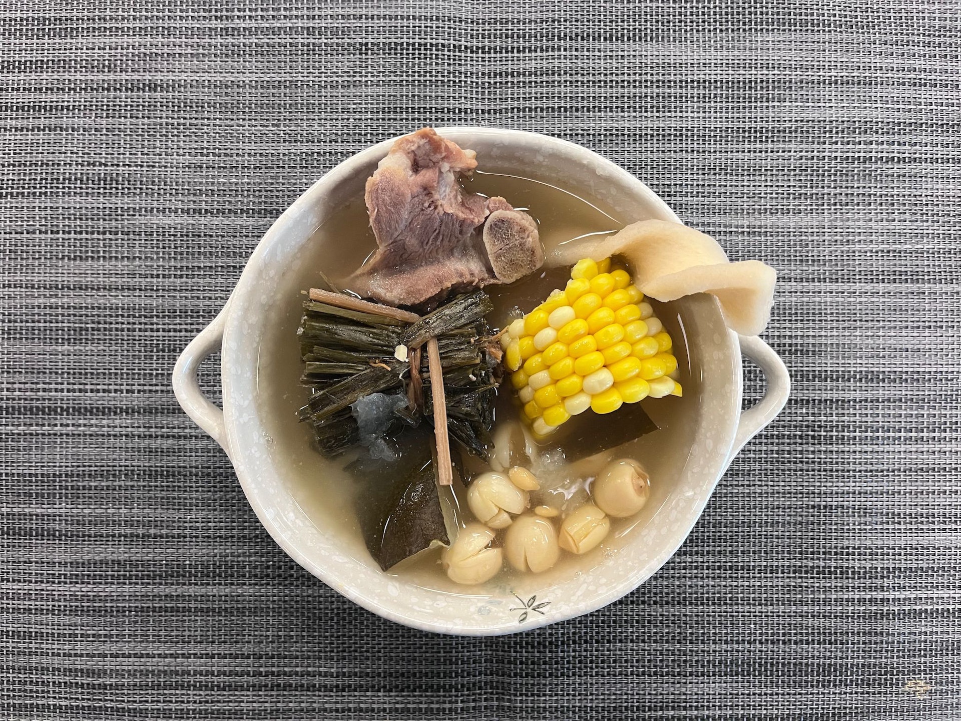 冬瓜淮山蓮子淡竹葉湯。(攝影:古曦朗) 冬瓜淮山蓮子淡竹葉湯。(攝影:古曦朗)