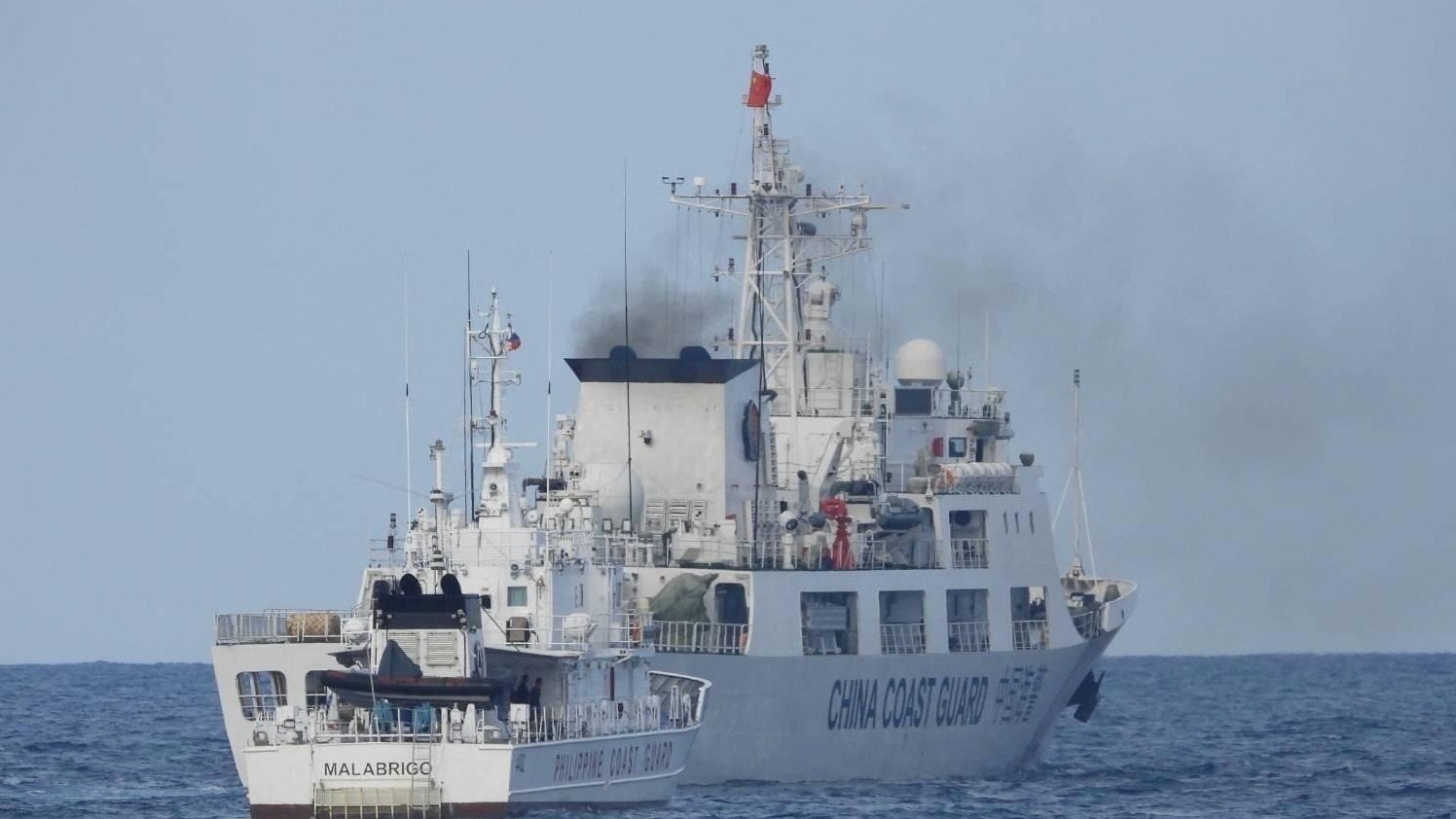 王毅就南海問題闡明中方立場 不接受以航行自由為名行霸權之實 王毅就南海問題闡明中方立場 不接受以航行自由為名行霸權之實