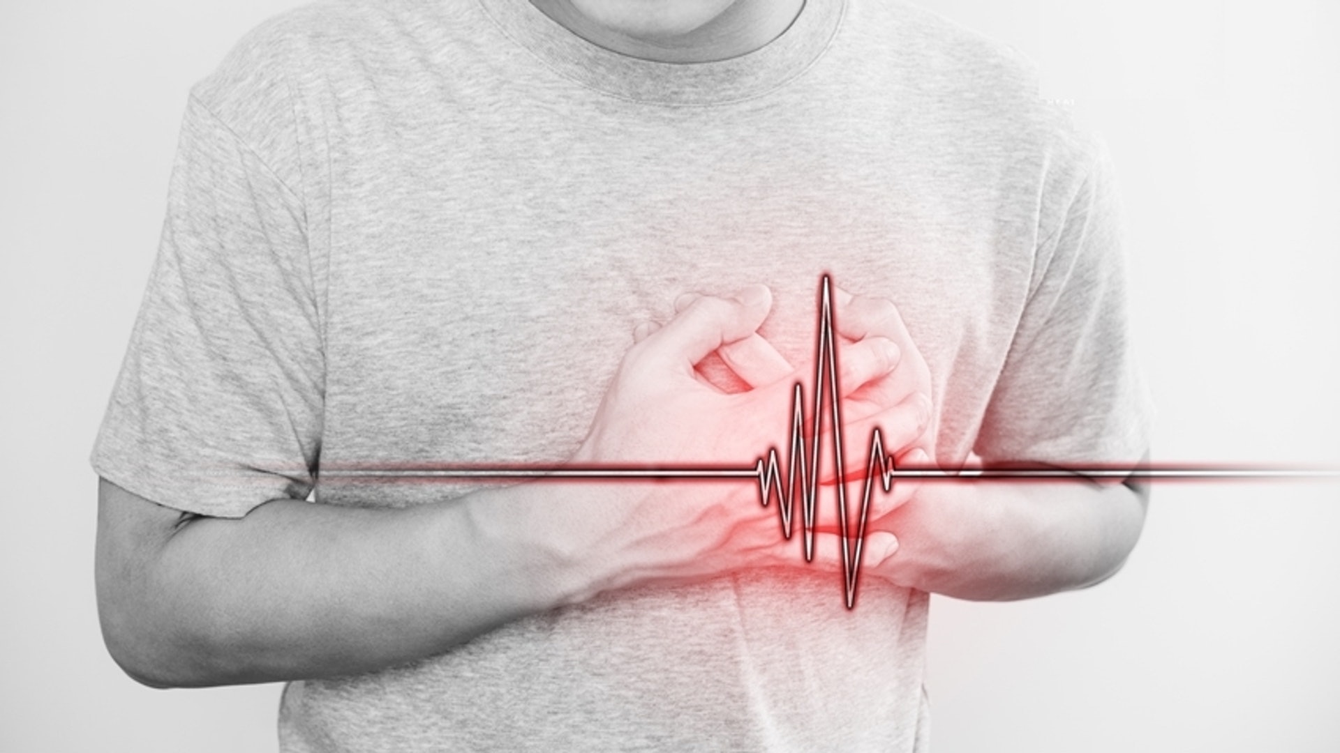 心悸是心臟病的其中一種徵狀,隨著年紀的增長,市民亦應該留意心悸的情況。(資料圖片) 心悸是心臟病的其中一種徵狀,隨著年紀的增長,市民亦應該留意心悸的情況。(資料圖片)