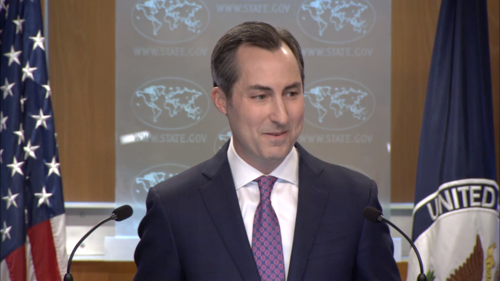 稱柬埔寨大選不自由不公平美國暫停援助項目兼祭簽證禁令