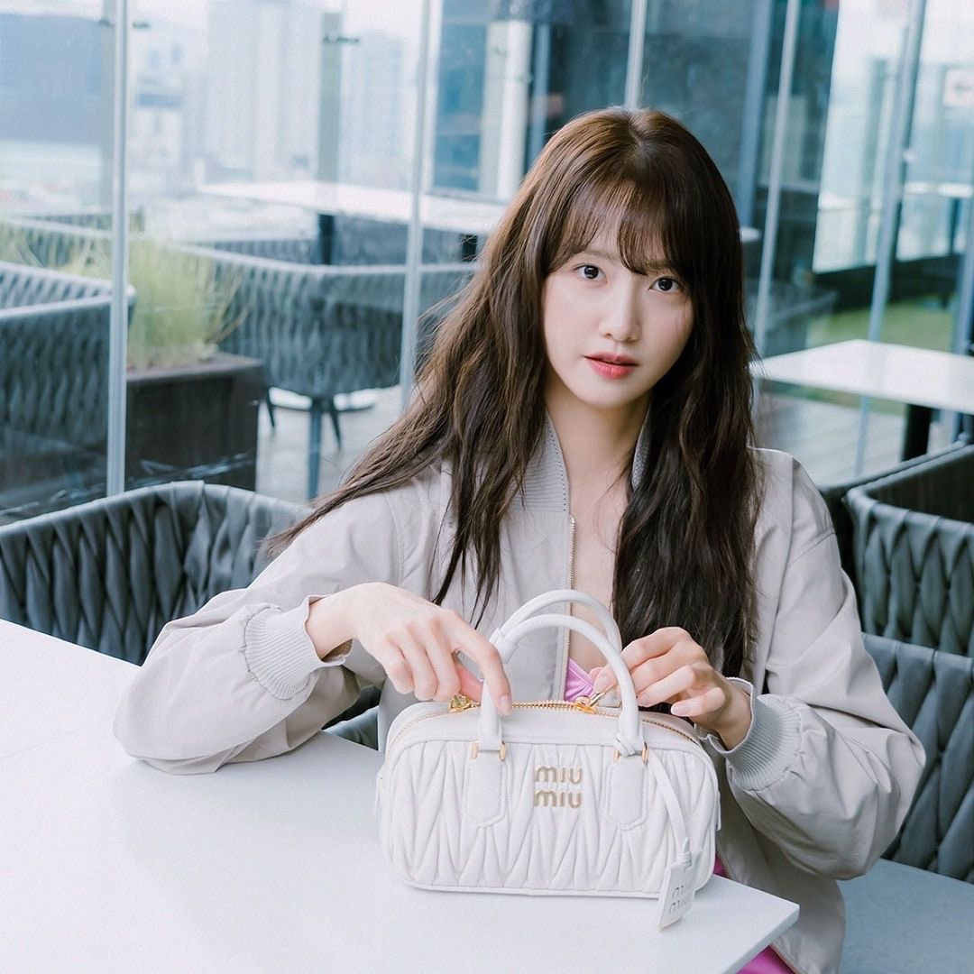 ESFP｜允兒曾在《少時貪探》中測出為ISFP人格。(IG@yoona__lim)