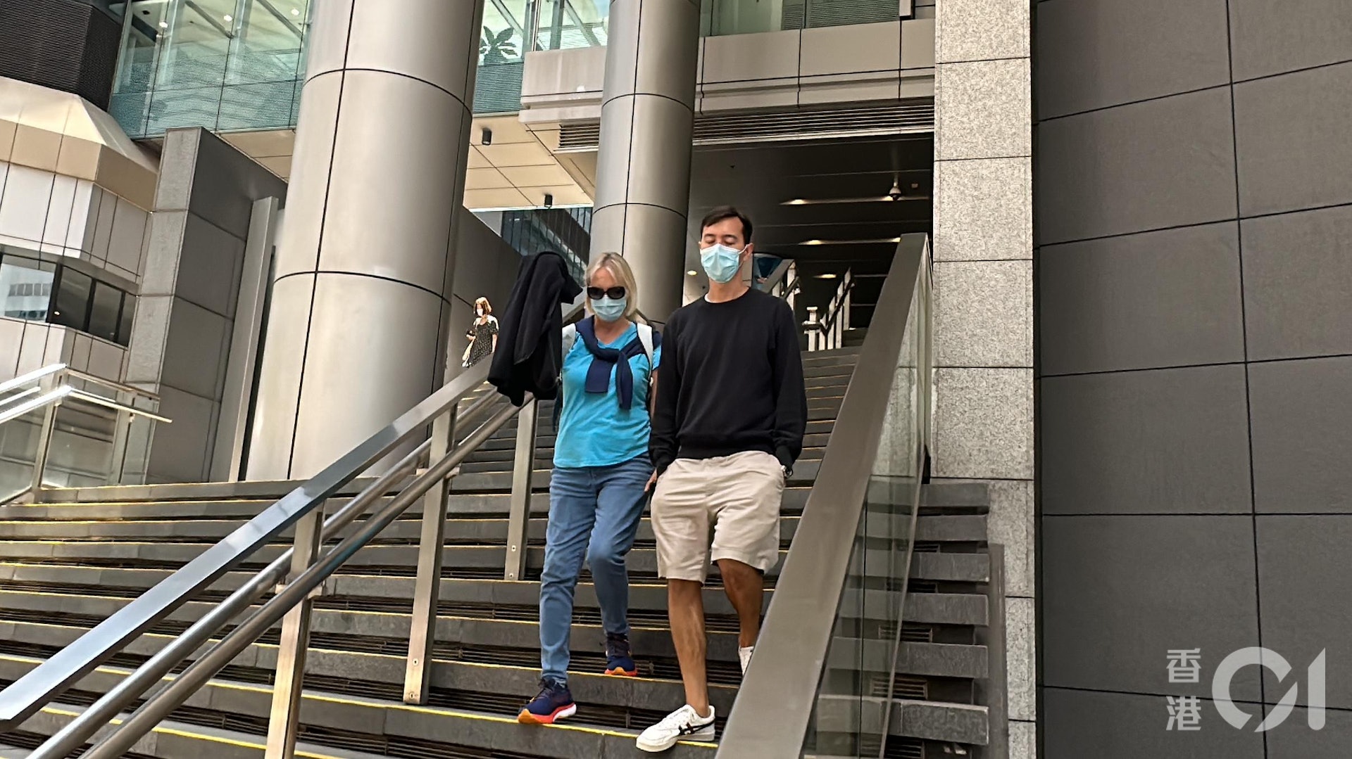 消息指,警方國安處帶走袁弓夷第二任太太及兒子袁彌滿協助調查。(羅敏妍攝) 消息指,警方國安處帶走袁弓夷第二任太太及兒子袁彌滿協助調查。(羅敏妍攝)