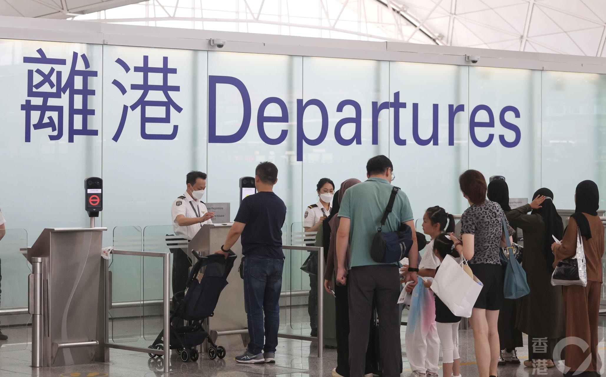 外遊有Jet Lag？美國研究：豐盛早餐或有助更快適應時差