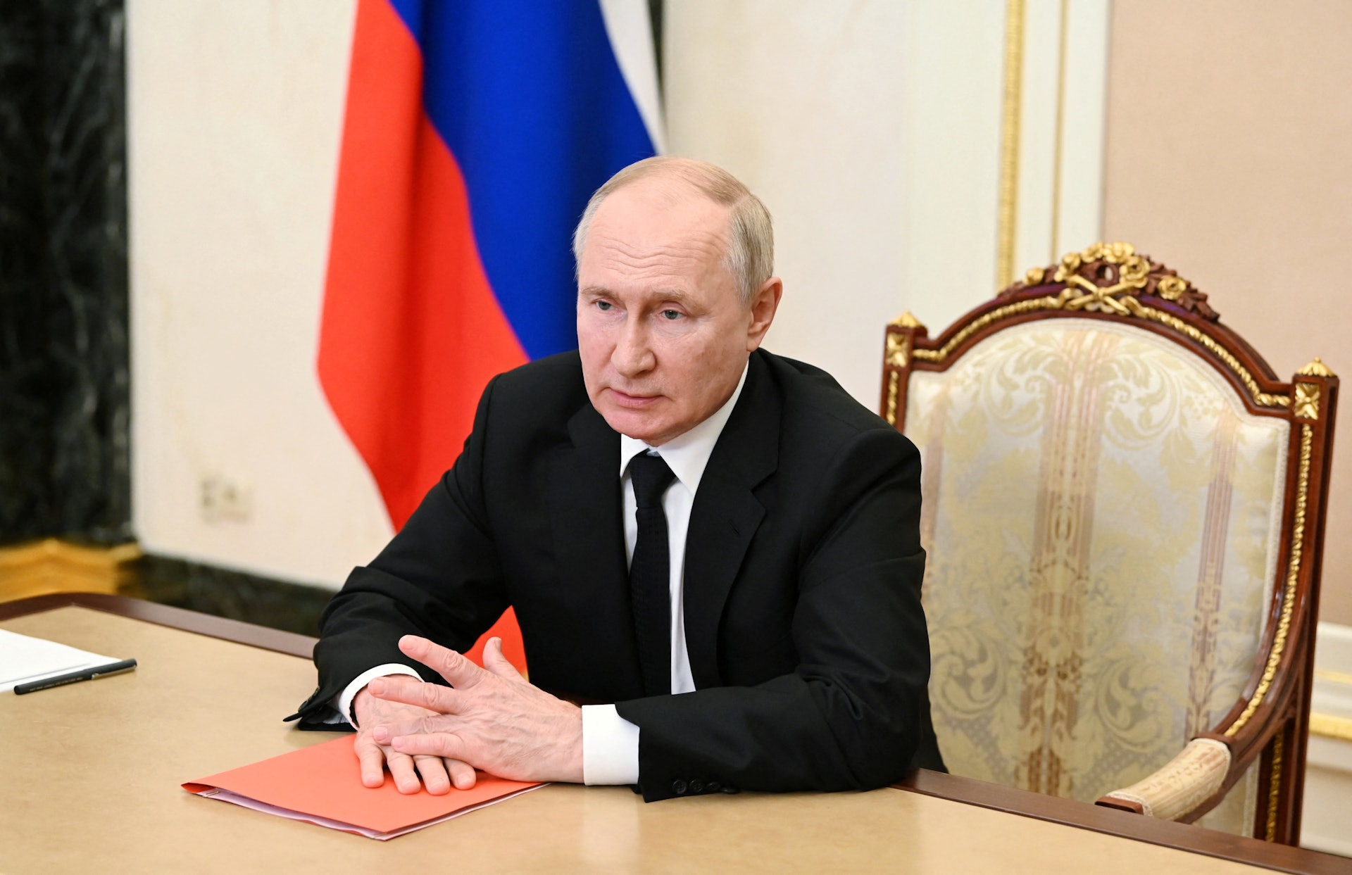 俄羅斯總統普京2023年8月4日在俄羅斯莫斯科克里姆林宮通過視像連線主持與俄羅斯聯邦安全會議（Security Council）的會議。(Reuters)