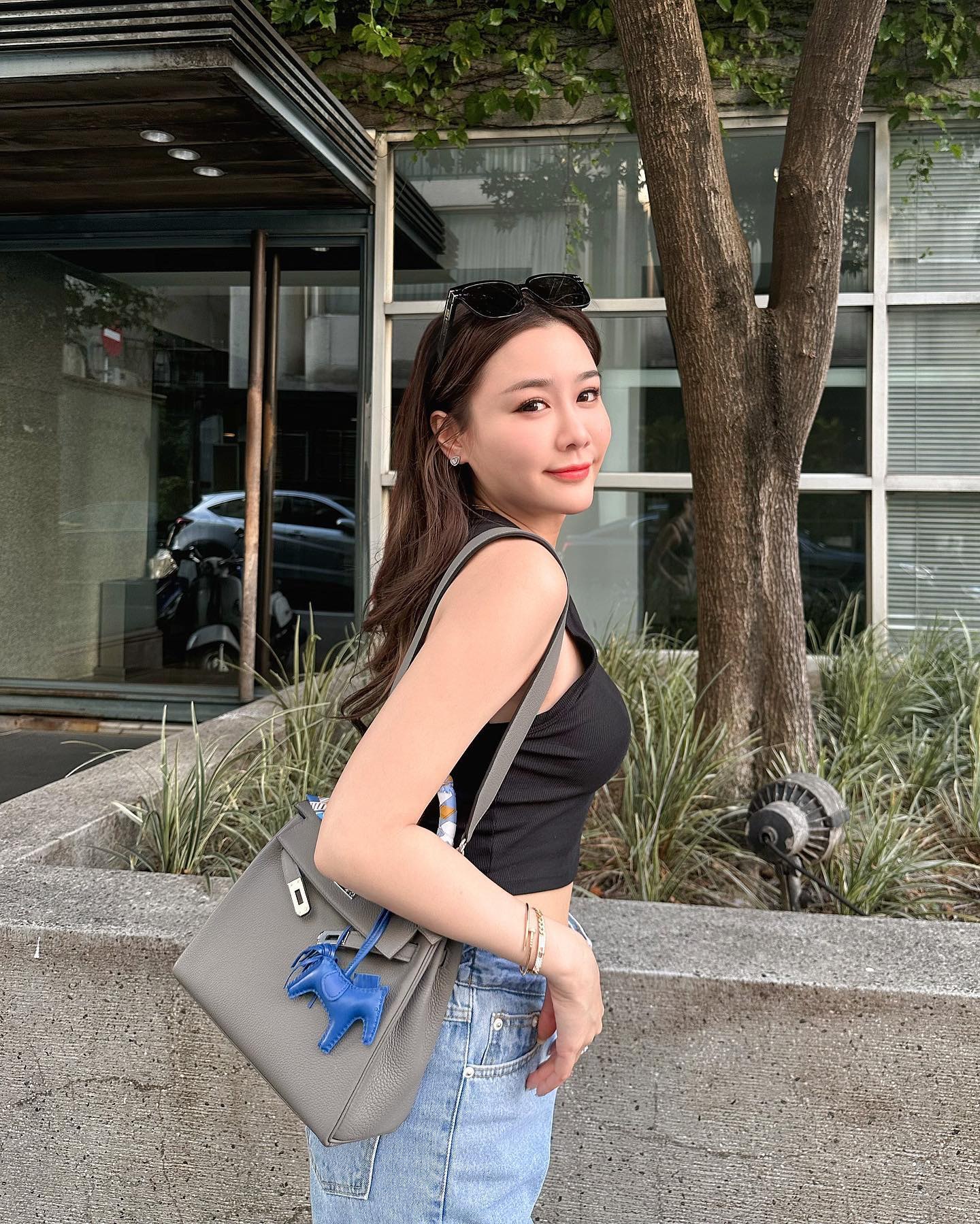 https://cdn.hk01.com/di/media/images/dw/20230812/767146252361011200960873.jpeg/Fc2c1EnPJ-1HYPK4qniRTz0EKeCi6DIJdxQxZXcUMWU?v=w1920