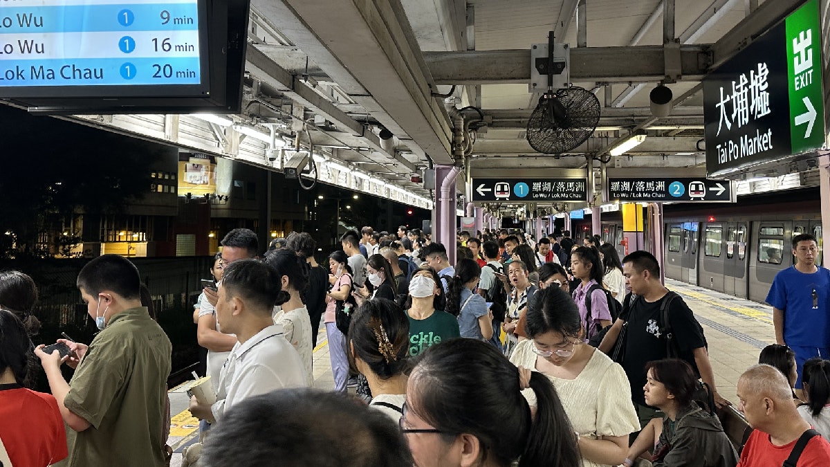 港鐵上水站信號故障完成臨時復修 東鐵綫服務逐步復常 港鐵上水站信號故障完成臨時復修 東鐵綫服務逐步復常