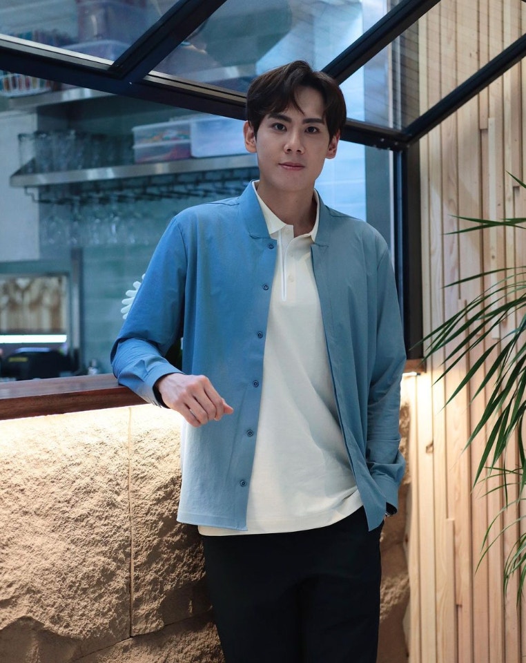 徐文浩外型高大，形象健康純情。（IG@frederkkk)