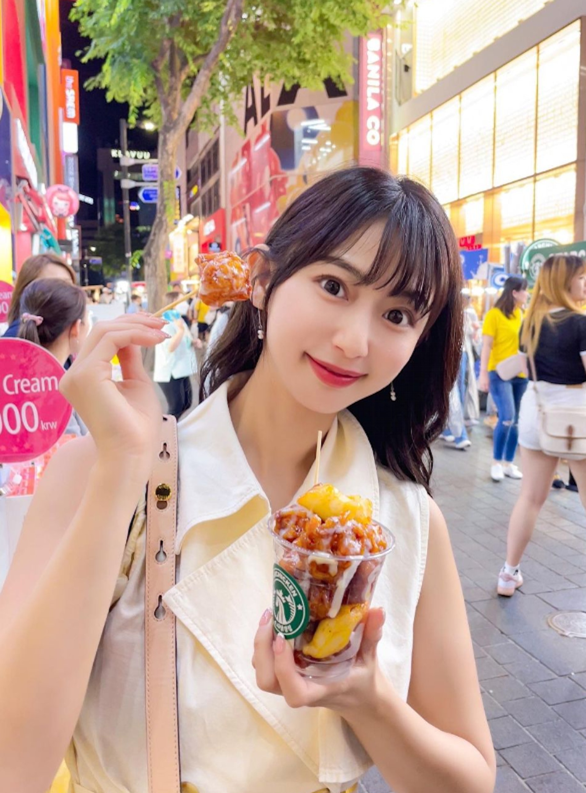 明洞是首爾年輕人及遊客的核心購物區，是首爾著名的觀光熱點之一 。（Instagram@reicheru219）