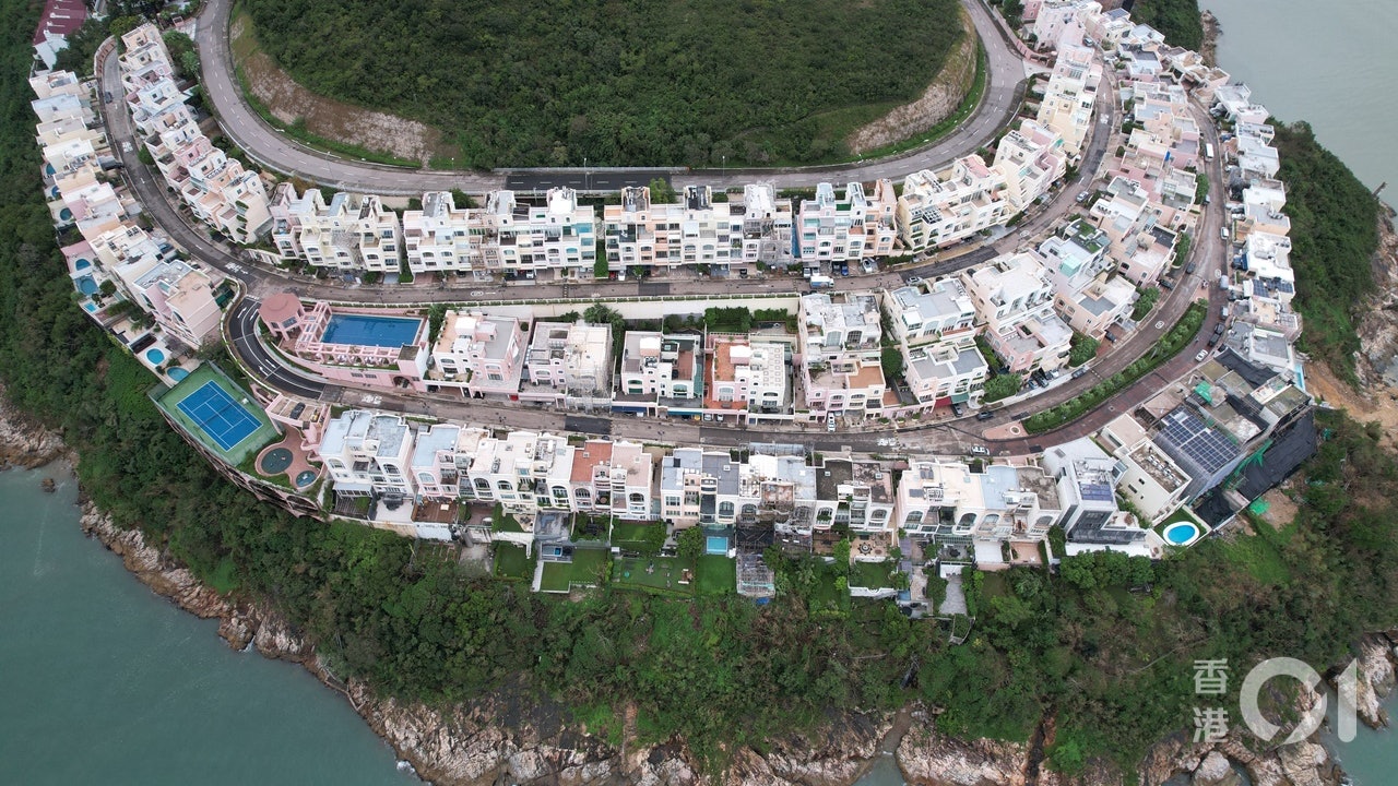 世紀暴雨|李家超:巡查整個紅山半島 僭建必檢控追究工程費用 世紀暴雨|李家超:巡查整個紅山半島 僭建必檢控追究工程費用