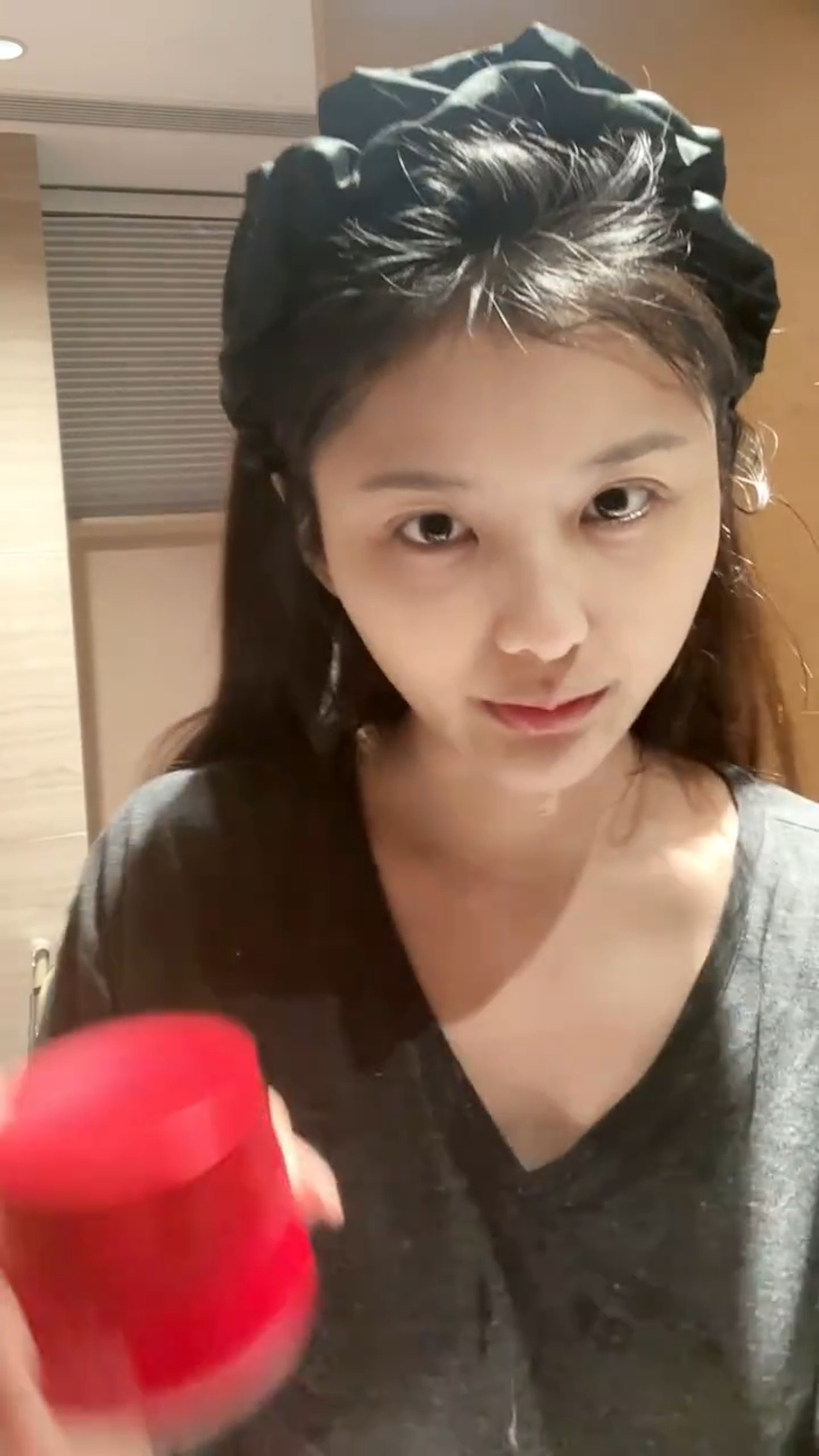 Wendy分享保養心得如何擊退青春痘。(小红書) Wendy分享保養心得如何擊退青春痘。(小红書)
