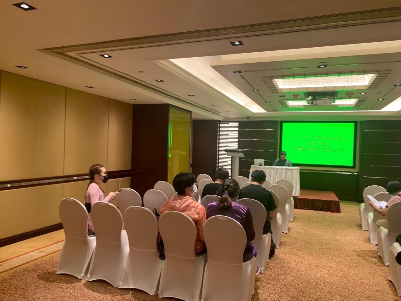 拍賣場推36項銀主盤僅沽2伙居屋代理：銀主估價與買家有落差