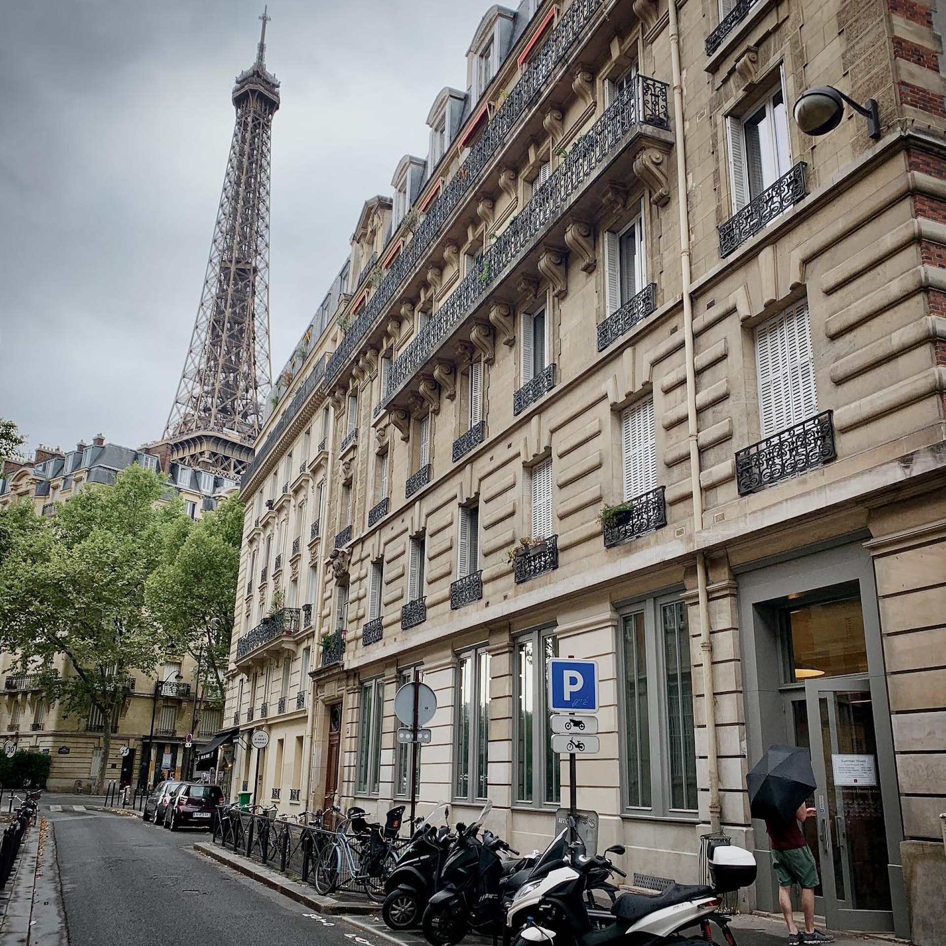 位於巴黎的「美國圖書館」(圖片來源:American Library in Paris Facebook) 位於巴黎的「美國圖書館」(圖片來源:American Library in Paris Facebook)