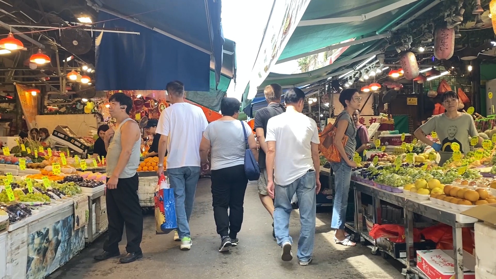 今次走訪油麻地果欄,看看中秋佳節有什麼時令水果。(攝影:黃偉麟) 今次走訪油麻地果欄,看看中秋佳節有什麼時令水果。(攝影:黃偉麟)