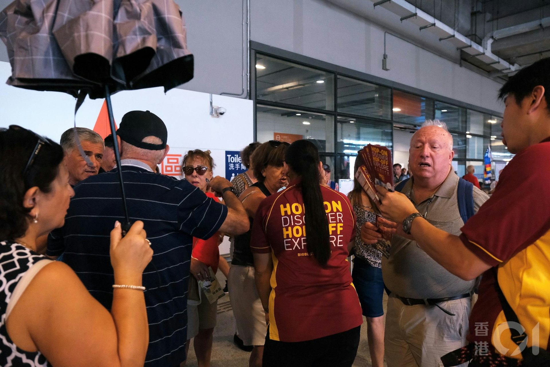 郵輪海洋光譜號9月23日再度停泊郵輪碼頭,載有4,000名旅客。(歐嘉樂攝) 郵輪海洋光譜號9月23日再度停泊郵輪碼頭,載有4,000名旅客。(歐嘉樂攝)