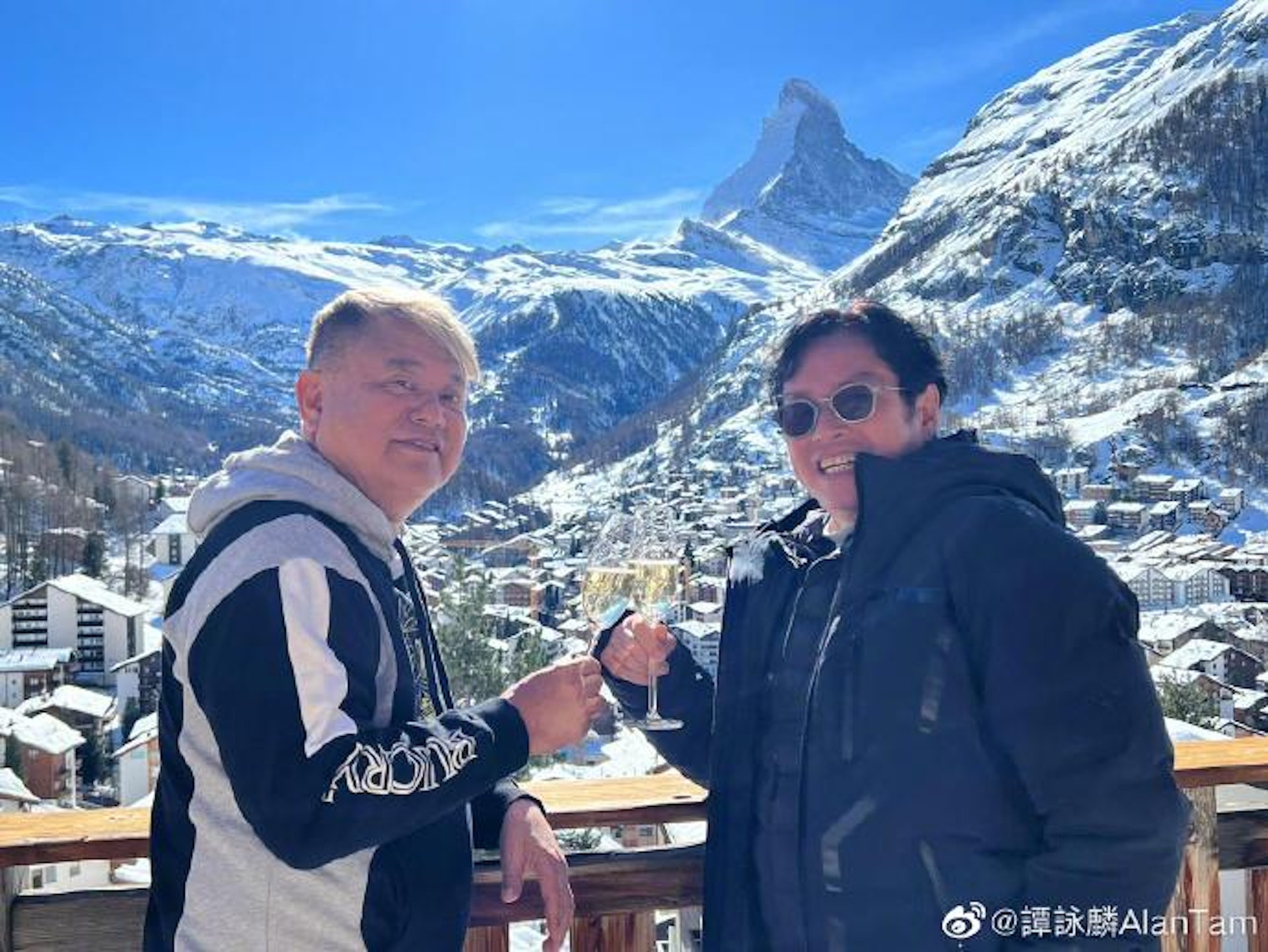 陳百祥與譚詠麟曾是知己好友。(微博圖片) 陳百祥與譚詠麟曾是知己好友。(微博圖片)