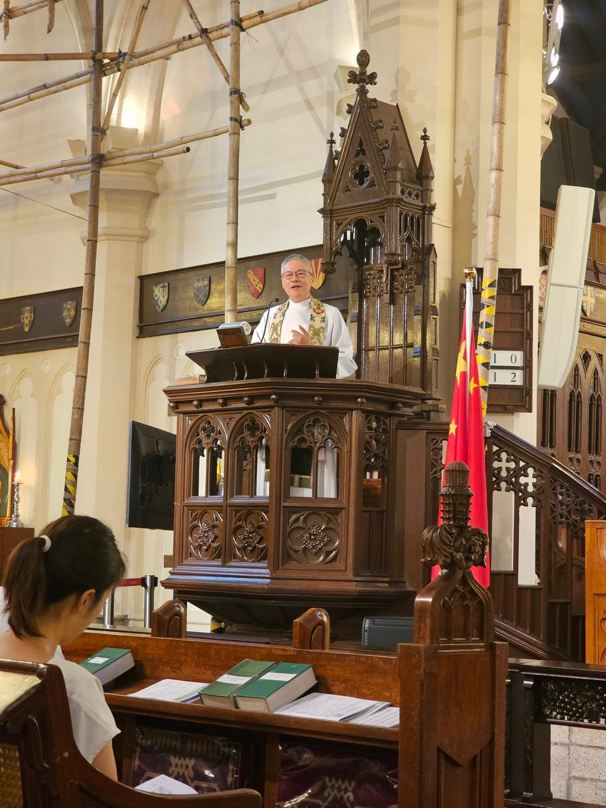 十一國慶｜聖約翰座堂崇拜擺放國旗管浩鳴：有為國家祈禱環節