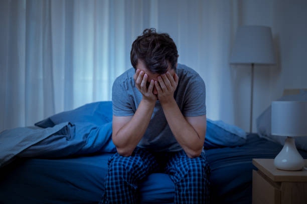 在生理層面上，若長期睡眠不足，身體器官功能會出現異常（istockphoto）