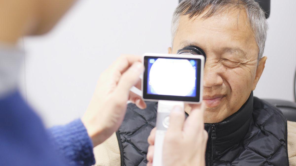 黃斑病變也有乾、濕之分!濕性惡化速度快 打個噴嚏或已可致失明 黃斑病變也有乾、濕之分!濕性惡化速度快 打個噴嚏或已可致失明