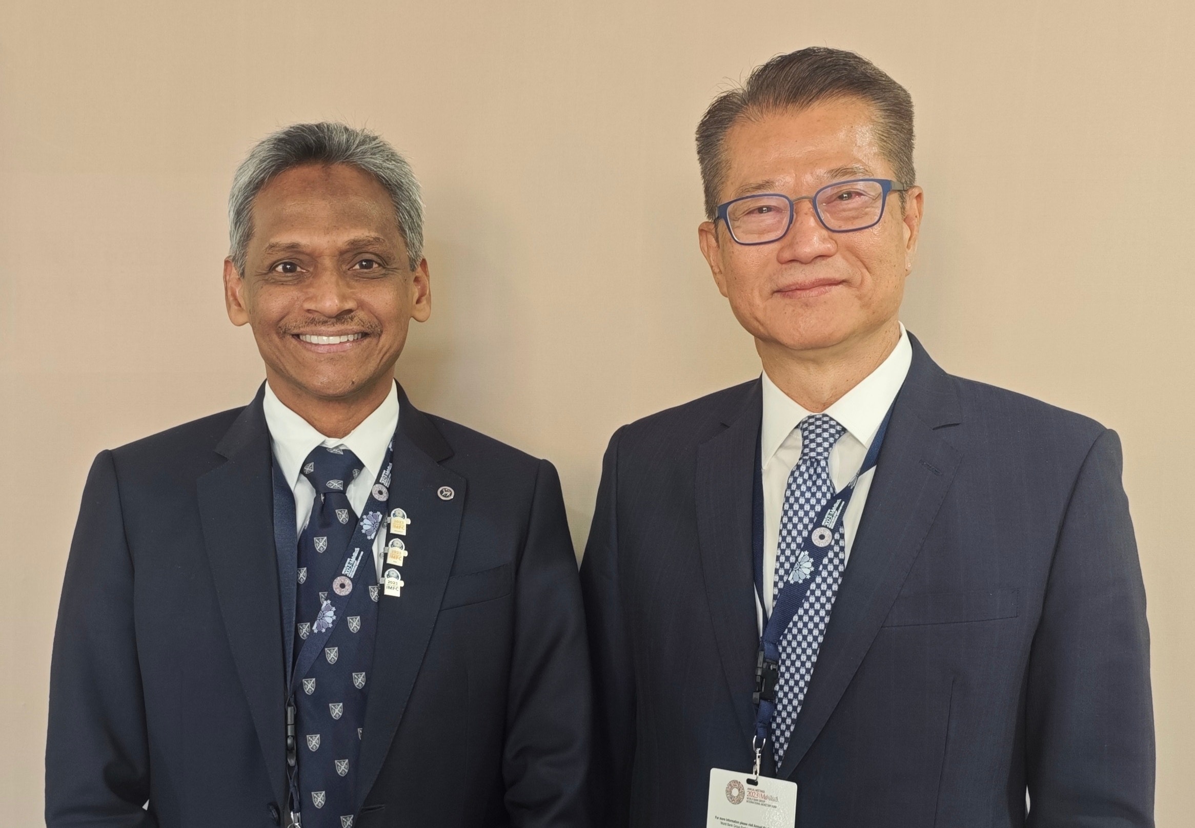 陳茂波與馬來西亞中央銀行行長Abdul Rasheed Ghaffour會面。（財政司司長辦公室）