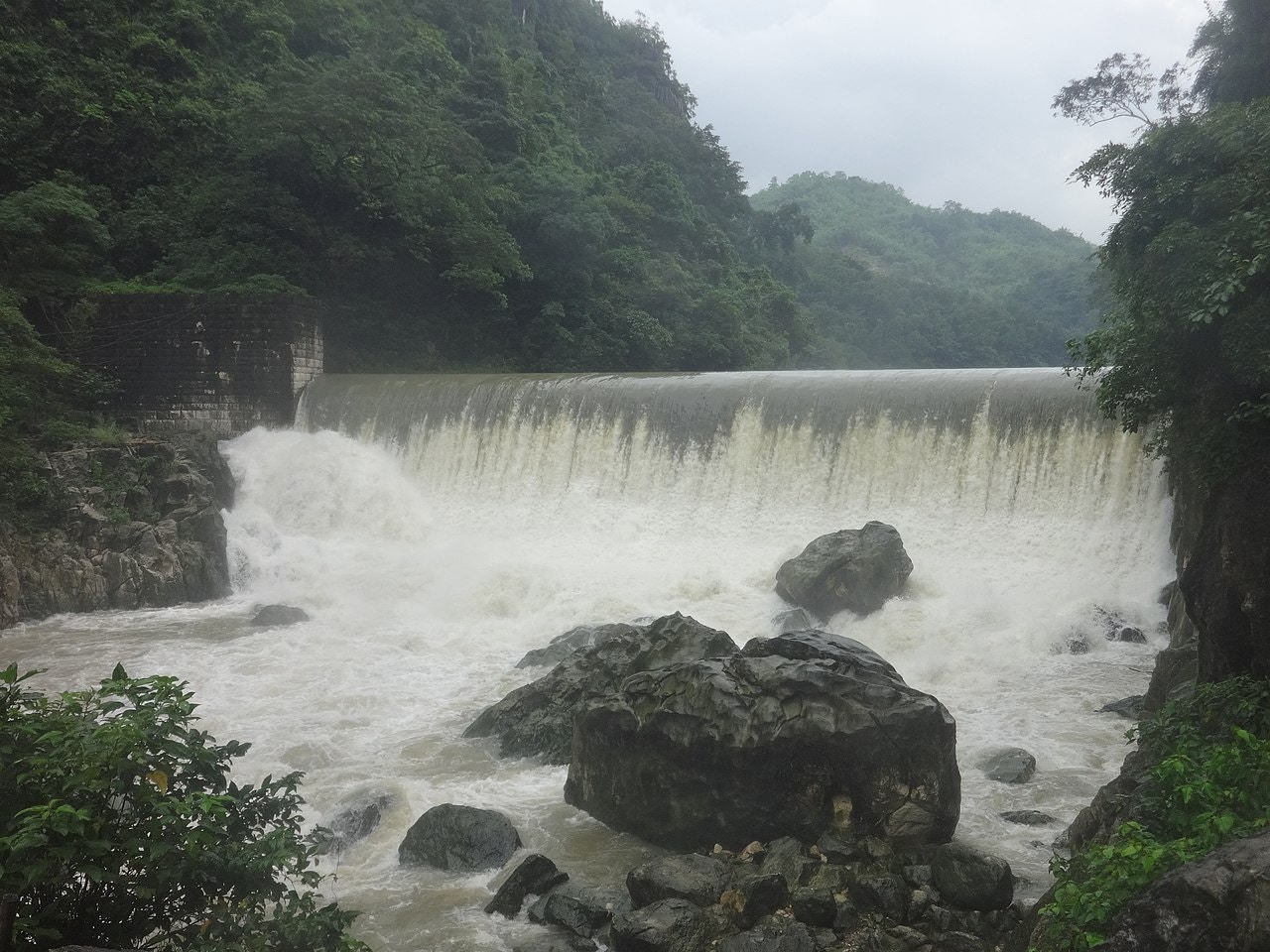 娃娃壩（Wawa Dam）（維基百科）