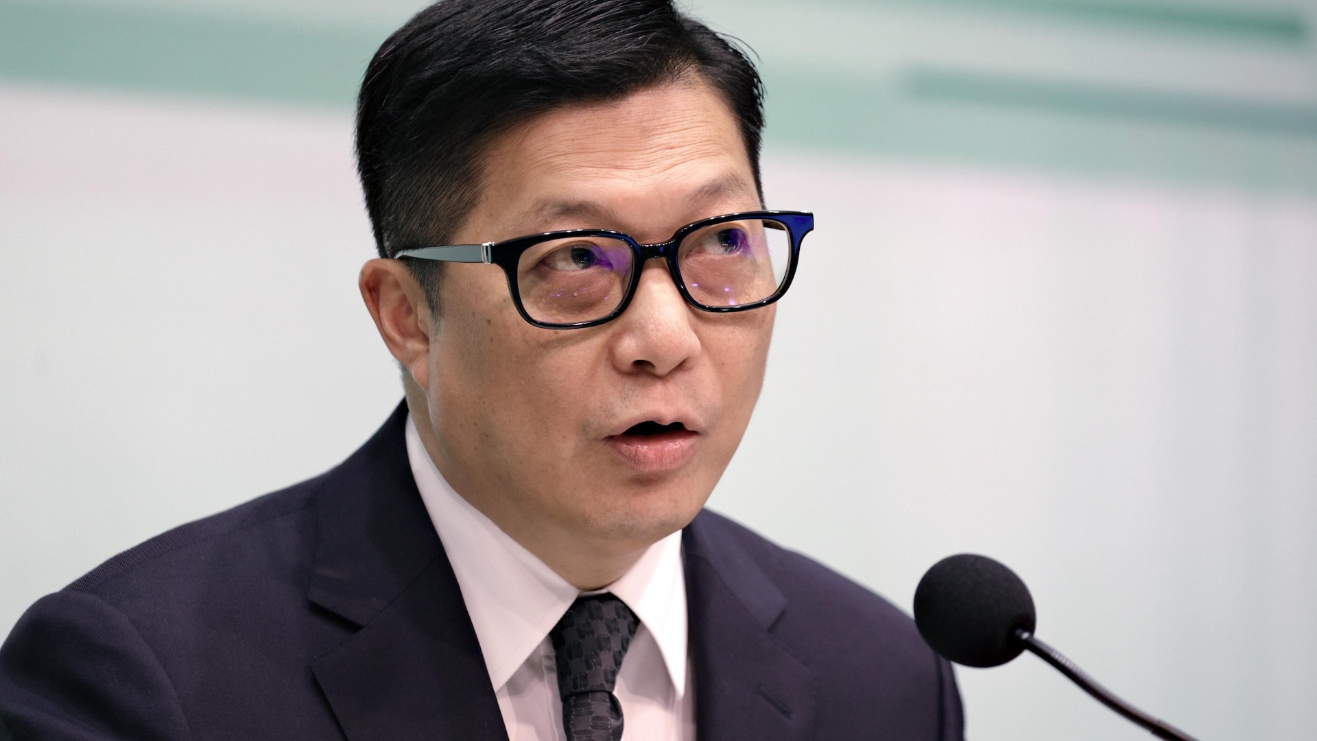 鄧炳強再斥美政客制裁行為如「黑社會」:正義不懼怕 邪惡變無力 鄧炳強再斥美政客制裁行為如「黑社會」:正義不懼怕 邪惡變無力