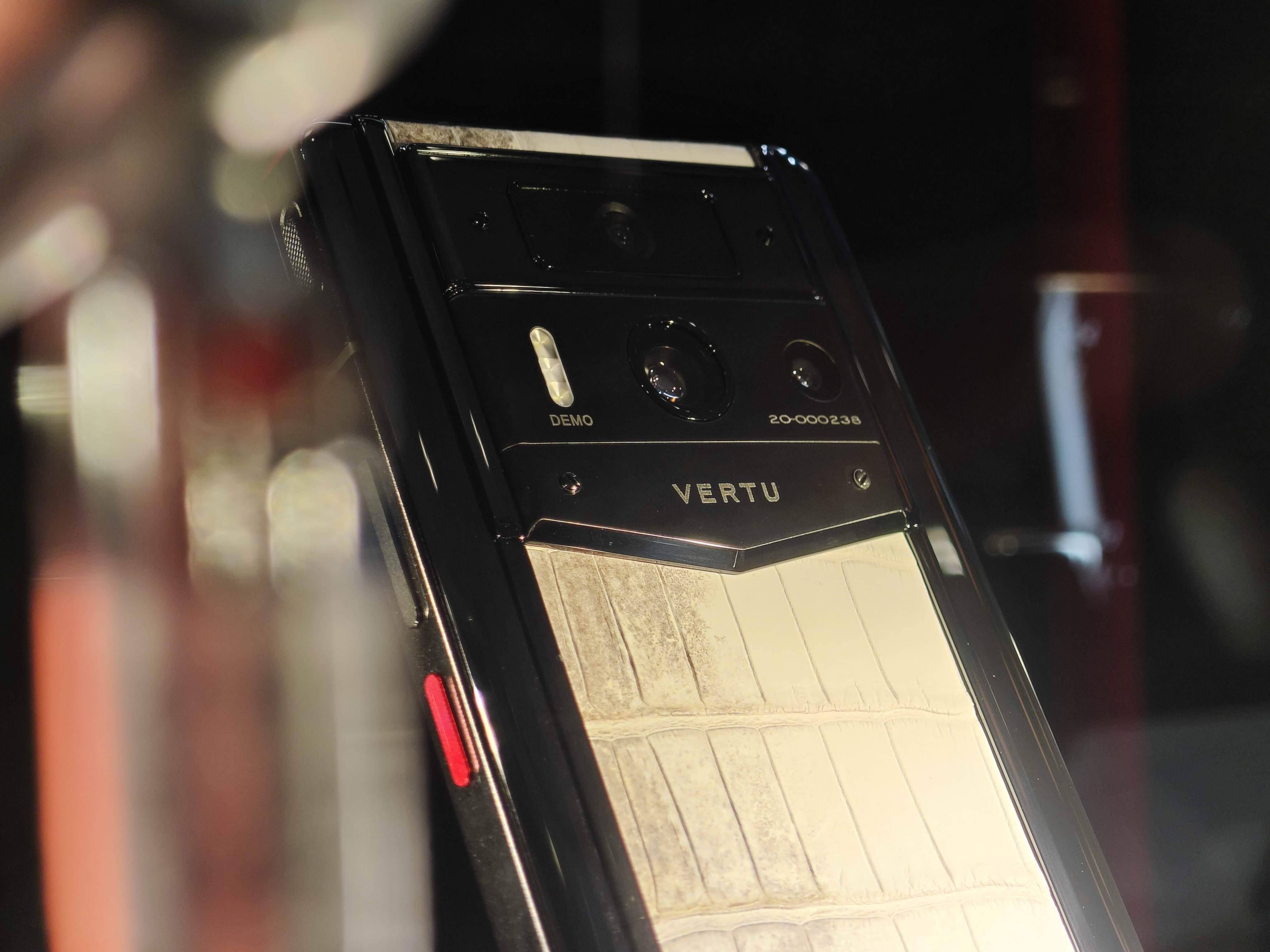 VERTU奢華手機香港上市!要價$33100 起加入人工智能、Web3應用