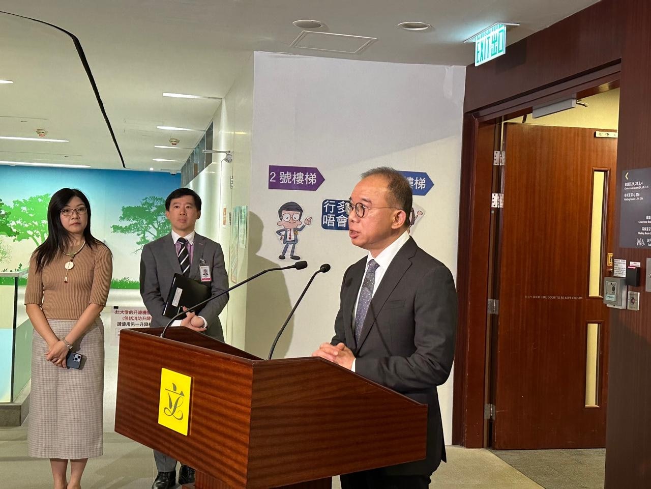 曾國衞稱增設鄰近邊境票站因聽到內地港人意見(文睿攝) 曾國衞稱增設鄰近邊境票站因聽到內地港人意見(文睿攝)