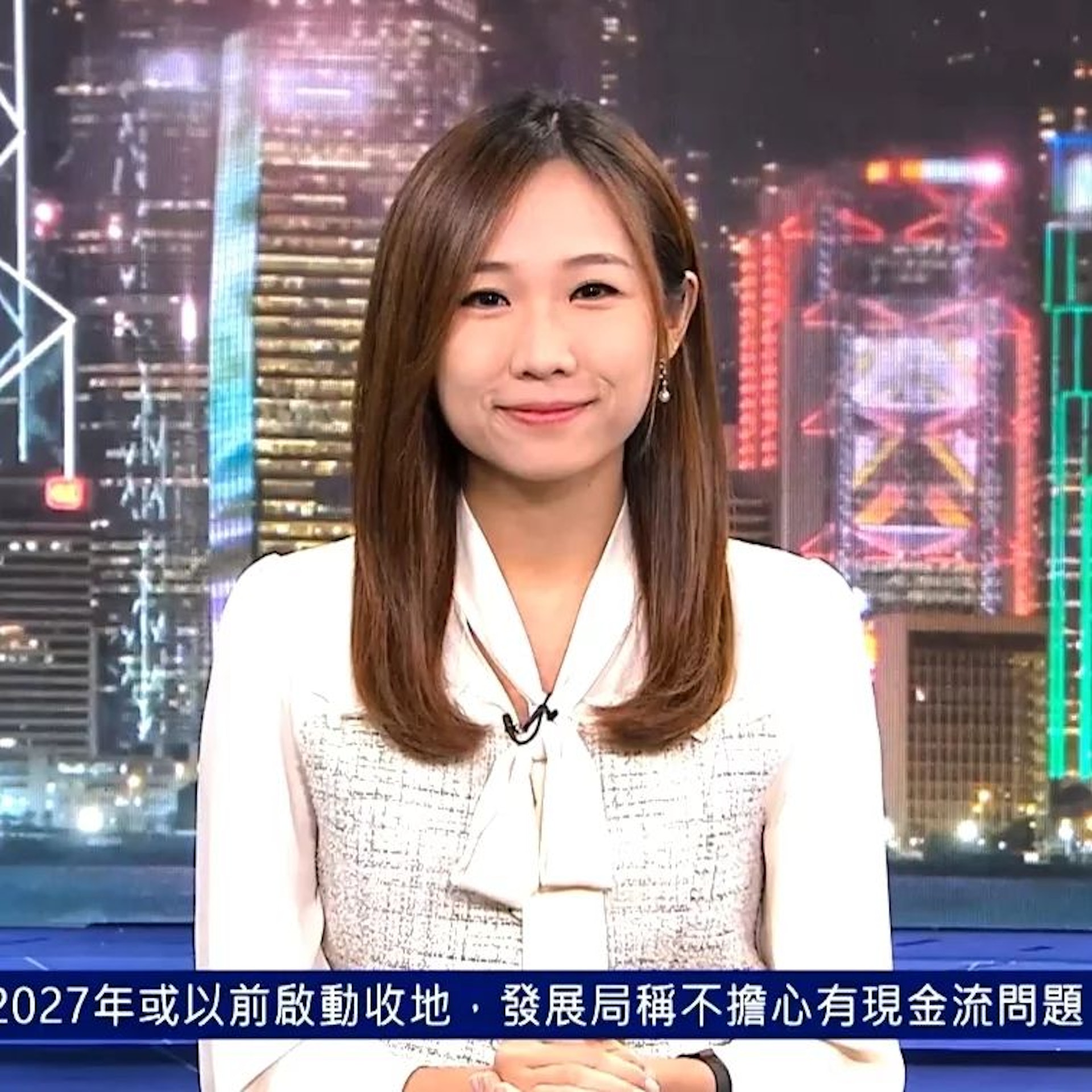 最近網絡上又有一位Now TV的女主播受到網民熱捧。(粉絲專頁圖片) 最近網絡上又有一位Now TV的女主播受到網民熱捧。(粉絲專頁圖片)