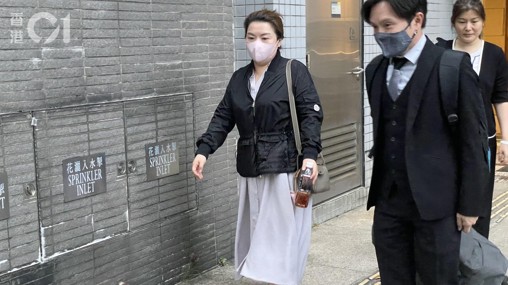 王詩雅涉虛報行蹤 王稱曾發現口供有錯 但調查人員未作修改 王詩雅涉虛報行蹤 王稱曾發現口供有錯 但調查人員未作修改