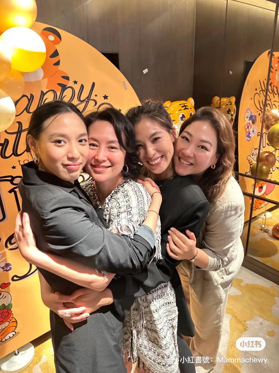 何超瓊獲契女慶生。（小紅書圖片）