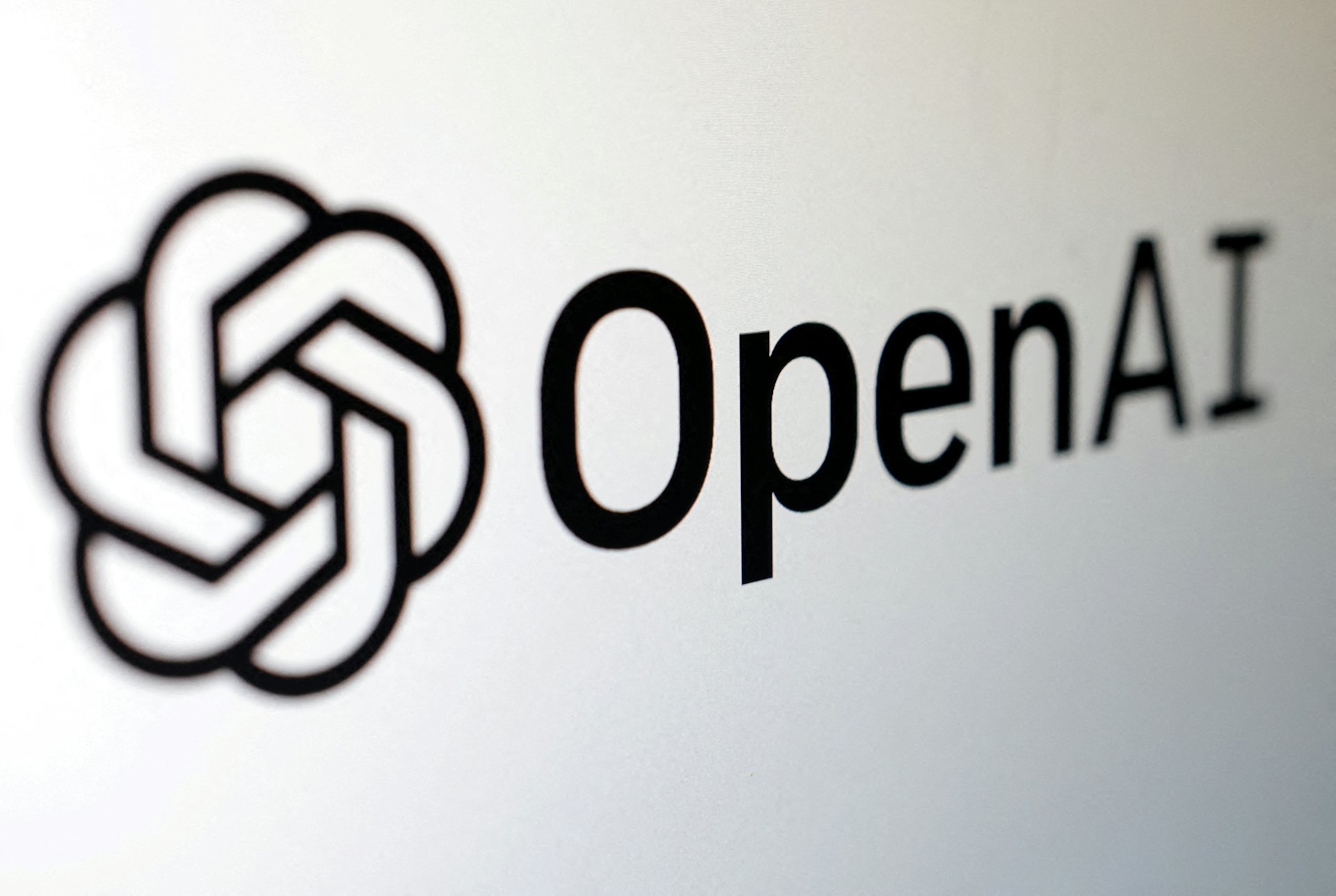 圖為2023年2月3日路透社拍攝設計圖片,可見OpenAI標誌。(Reuters) 圖為2023年2月3日路透社拍攝設計圖片,可見OpenAI標誌。(Reuters)