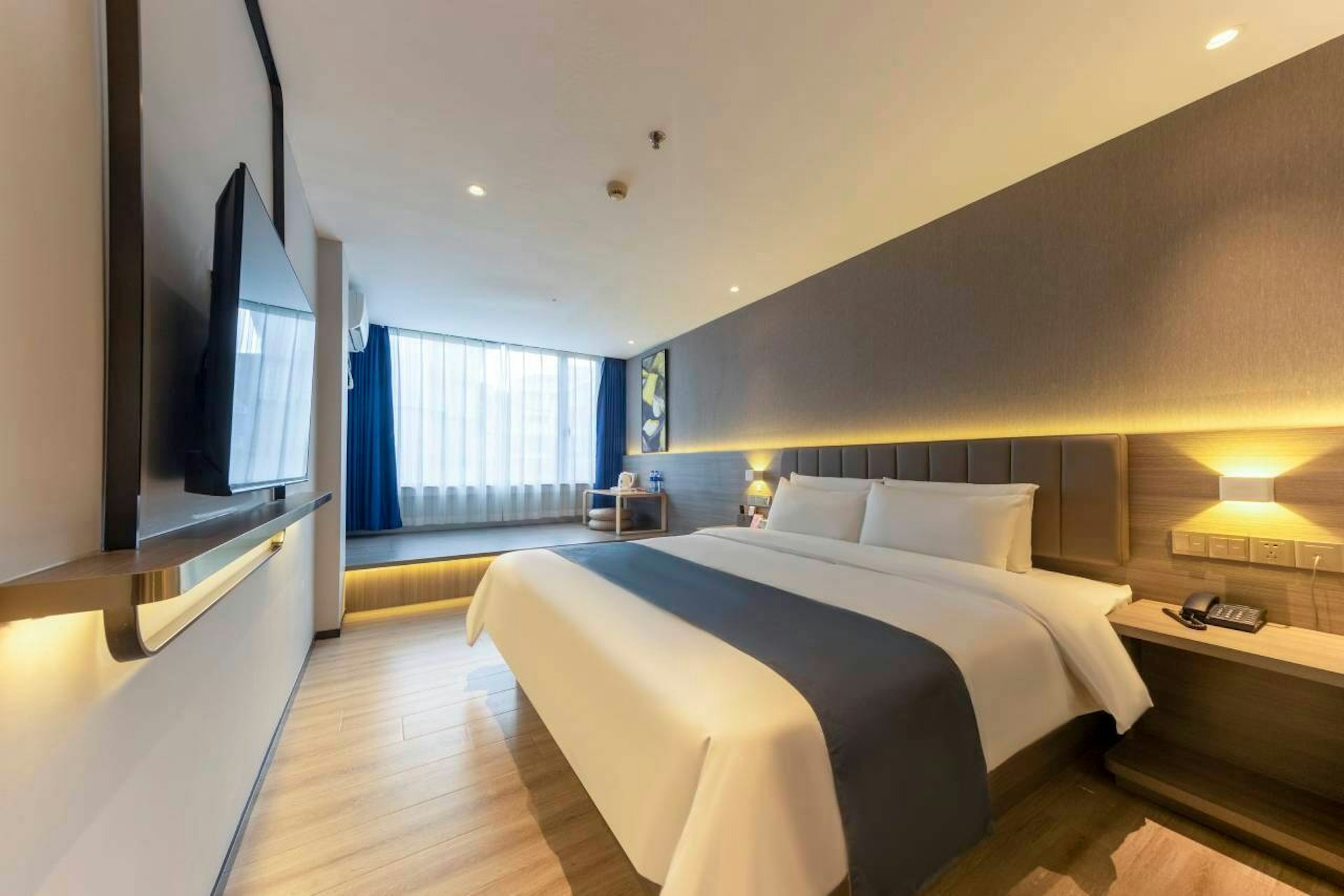 7天優品Premium酒店(江門五邑大學港口路店)(7 Days Premium Hotel (Jiangmen Wuyi University Port Road))(圖片來源:Trip.com) 7天優品Premium酒店(江門五邑大學港口路店)(7 Days Premium Hotel (Jiangmen Wuyi University Port Road))(圖片來源:Trip.com)