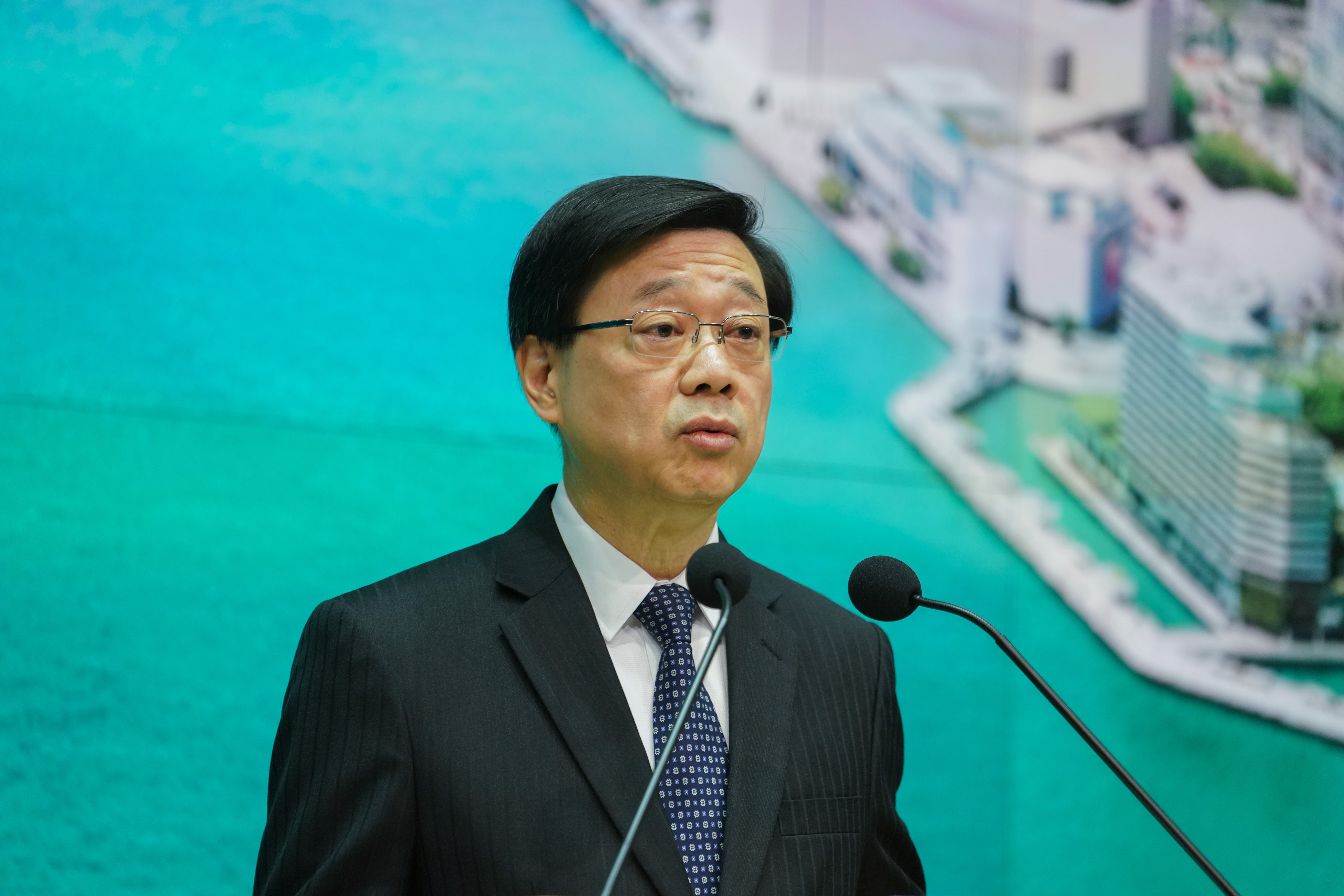 區議會選舉2023｜李家超呼籲投票：鍾意嗰個人梗係追佢啦嘛