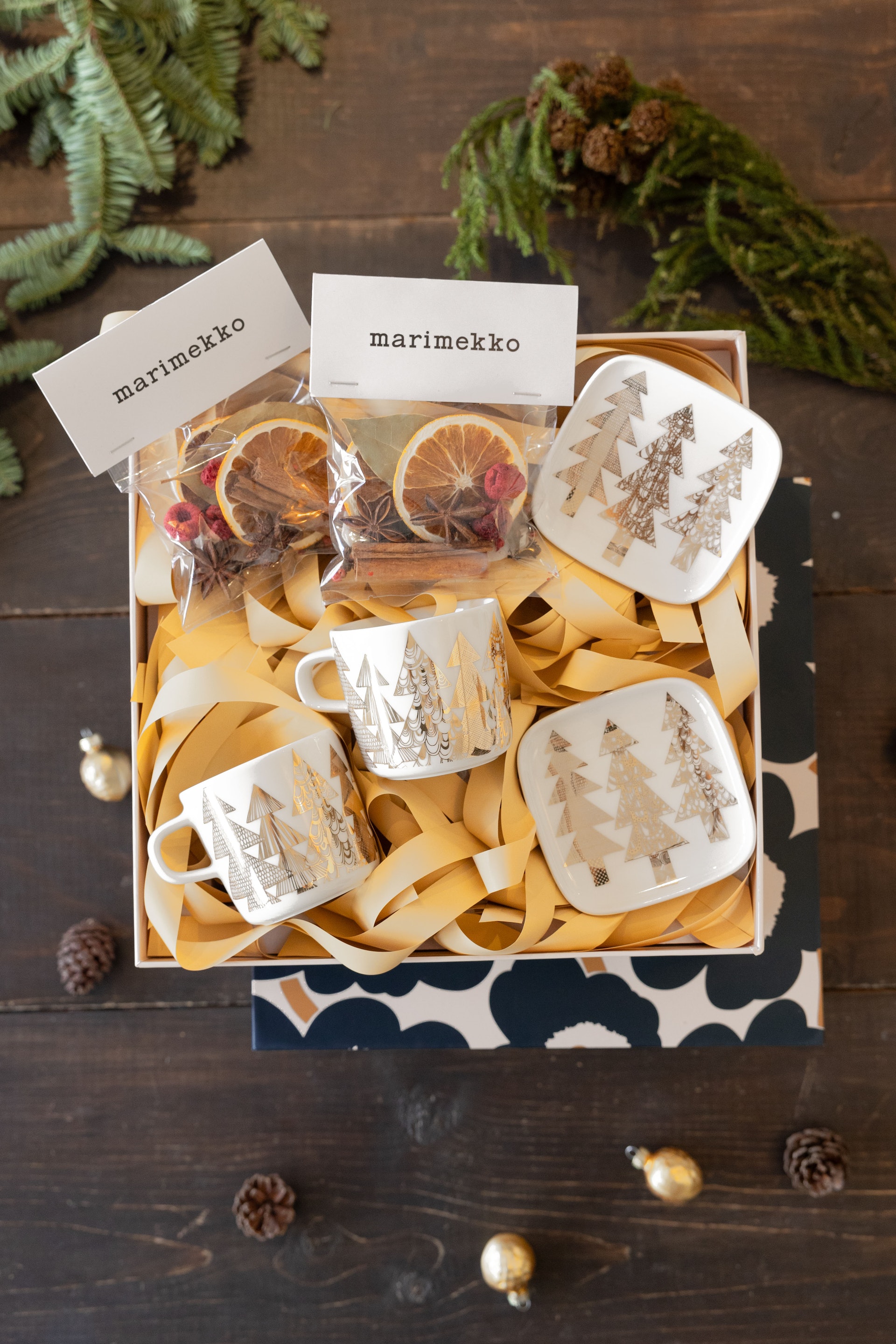 聖誕禮物推薦2023|Marimekko 2023 Holiday Special Gift Box (Hong Kong Exclusive) HK$759(品牌提供) 聖誕禮物推薦2023|Marimekko 2023 Holiday Special Gift Box (Hong Kong Exclusive) HK$759(品牌提供)