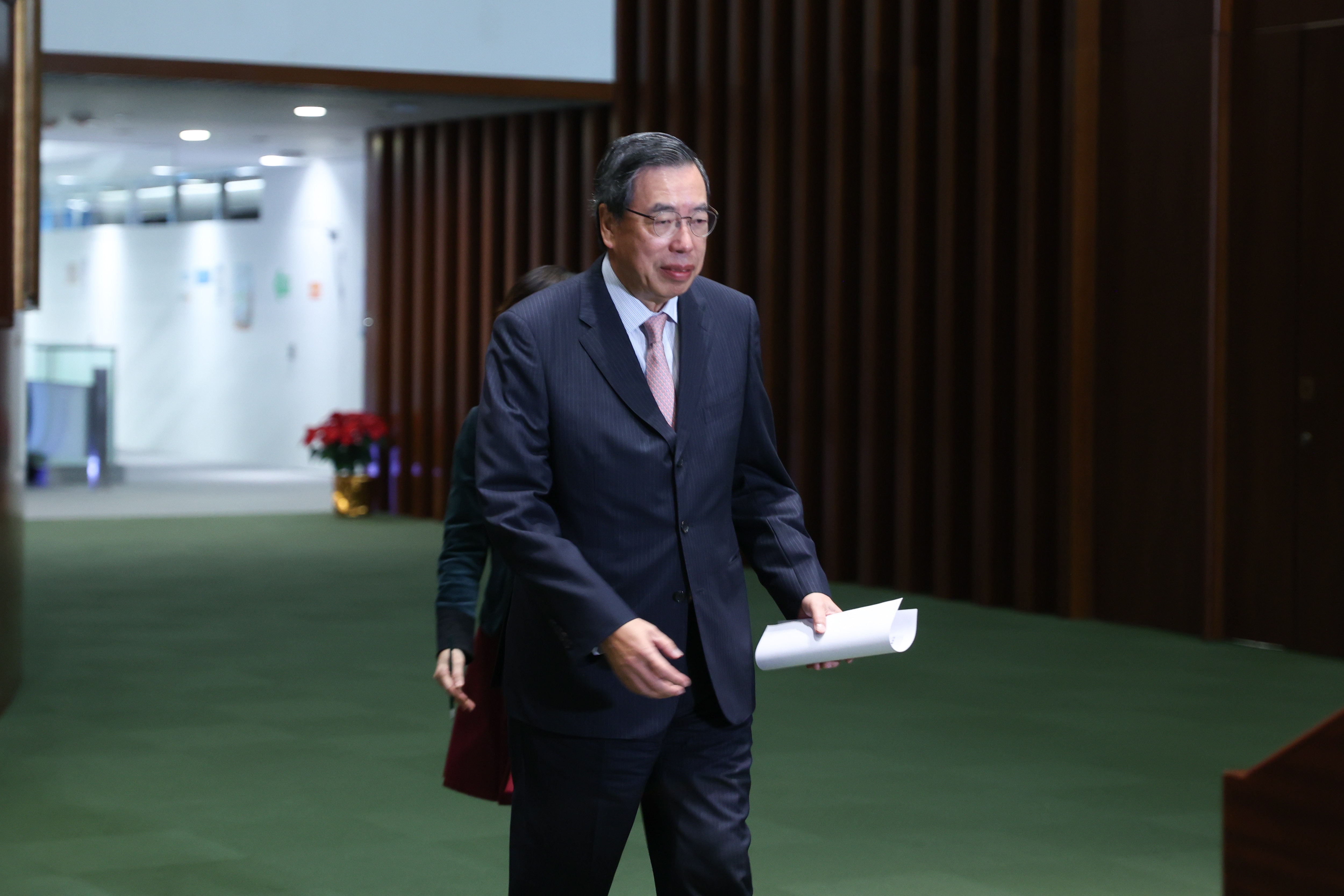 區議會選舉周日（10日）舉行，立法會主席梁君彥今天（6日）特別安排會見傳媒，呼籲投票。（黃浩謙攝）