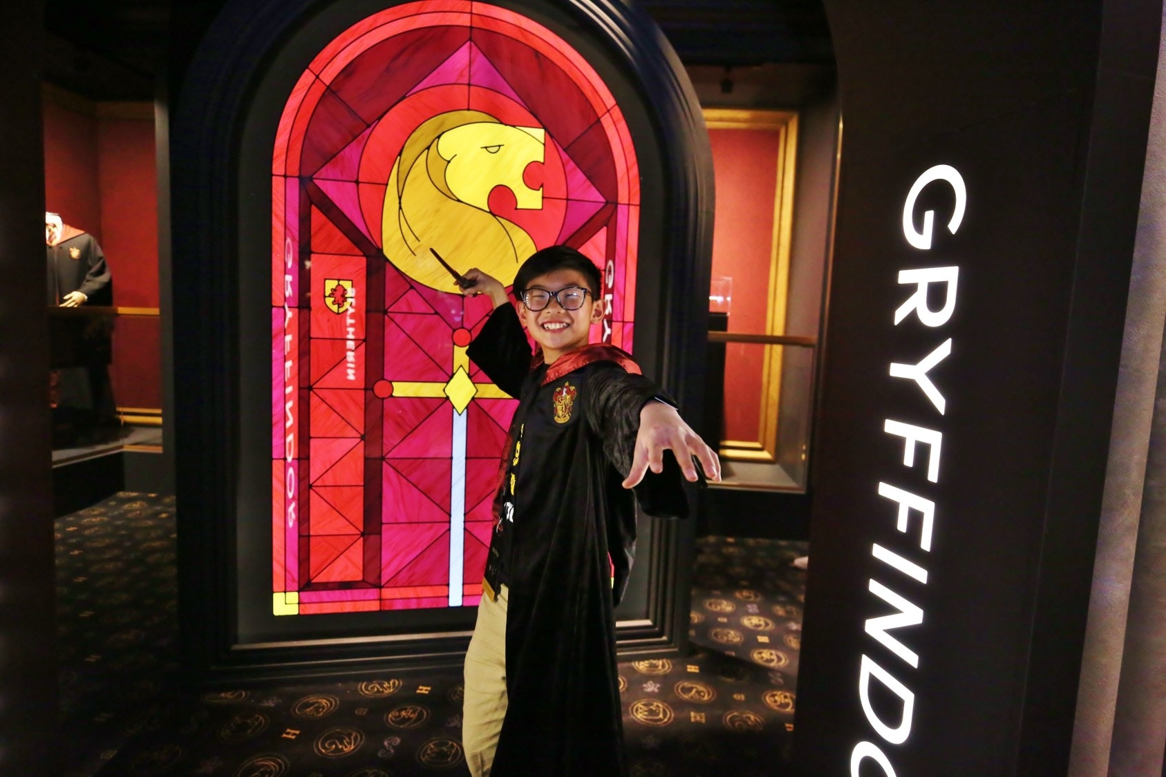 大家可以在場內嘗試施展魔法（圖片來源：澳門倫敦人度假村）