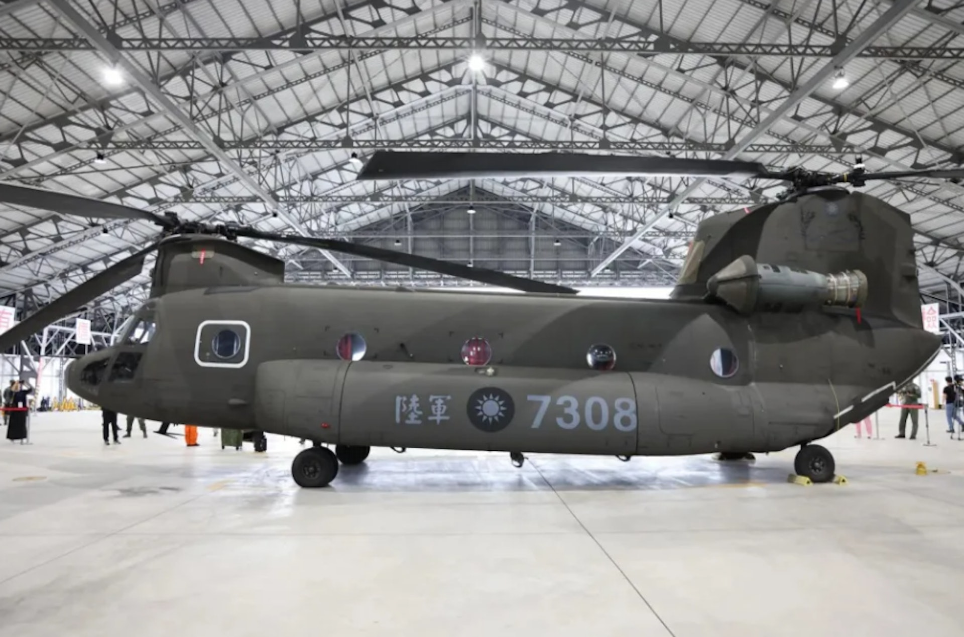 台灣陸軍CH-47SD「契努克」直昇機。(中天新聞) 台灣陸軍CH-47SD「契努克」直昇機。(中天新聞)