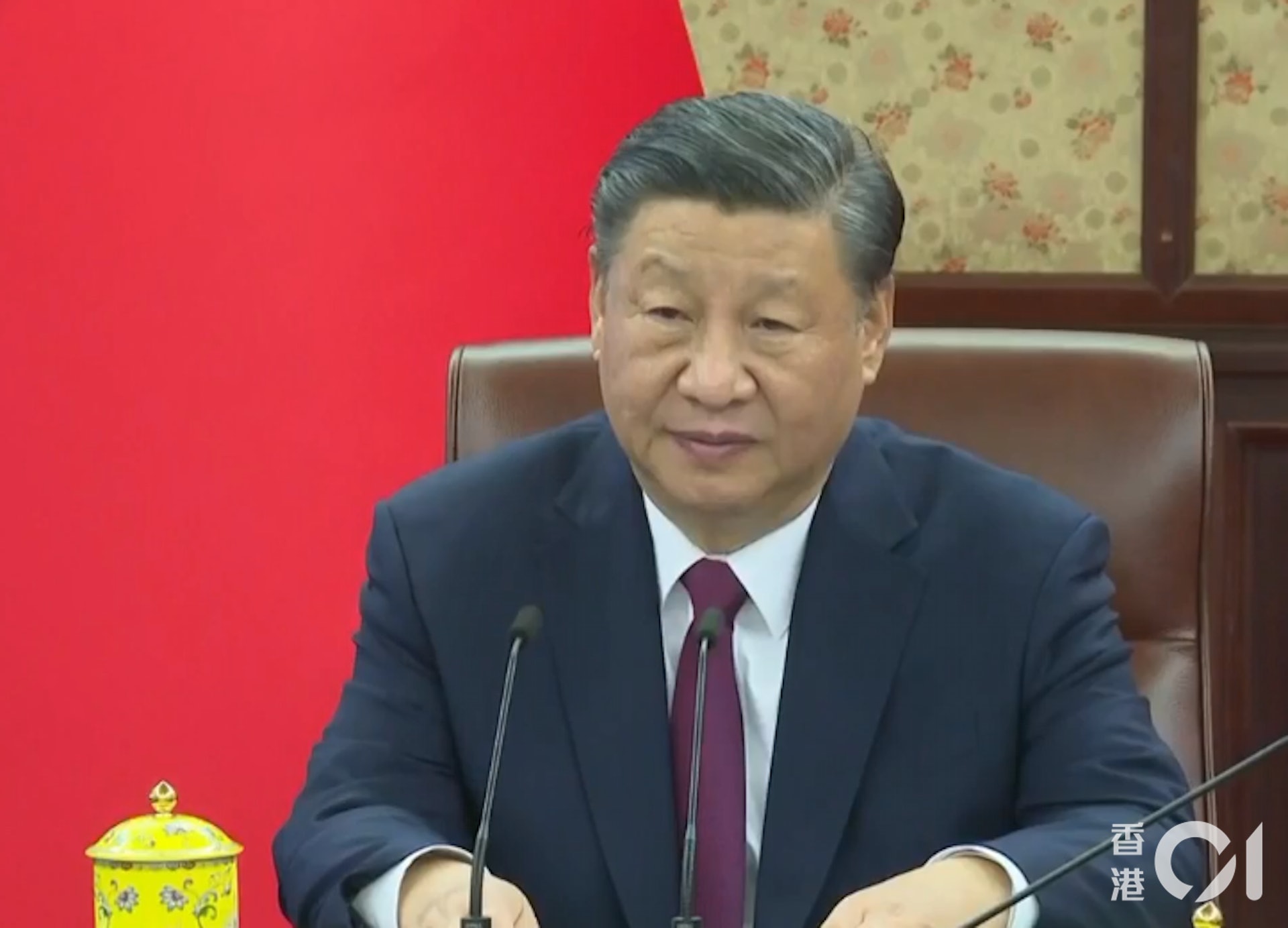 國家主席習近平昨日(26日)為紀念已故領導人毛澤東誕辰130周年發表重要講話時,再次談及香港及澳門的經濟發展,著破解深層次矛盾和問題。(資料圖片/片段截圖) 國家主席習近平昨日(26日)為紀念已故領導人毛澤東誕辰130周年發表重要講話時,再次談及香港及澳門的經濟發展,著破解深層次矛盾和問題。(資料圖片/片段截圖)