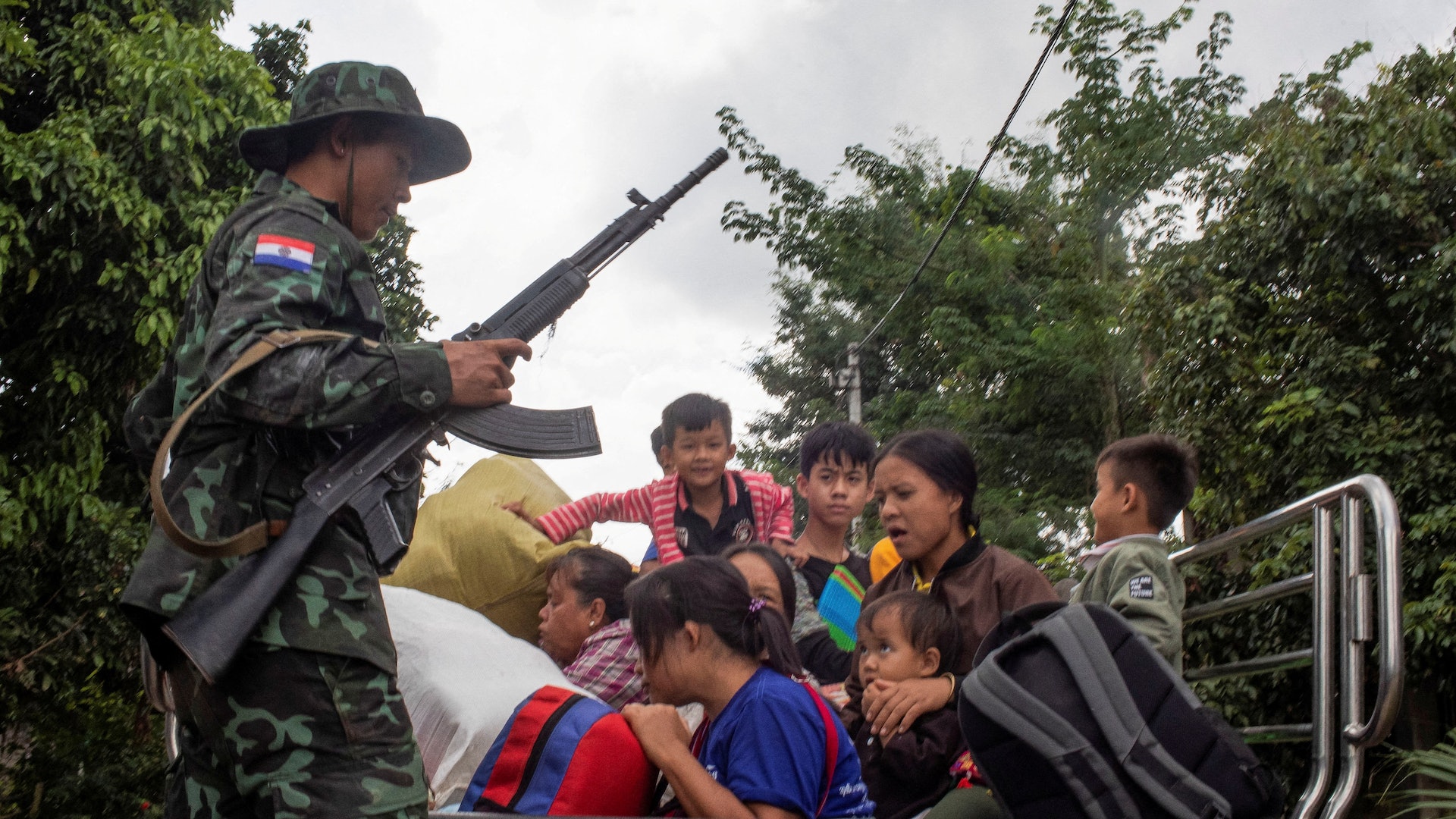 緬甸軍與地方武裝和談後繼續戰鬥? 中國籲管控偶發摩擦 緬甸軍與地方武裝和談後繼續戰鬥? 中國籲管控偶發摩擦