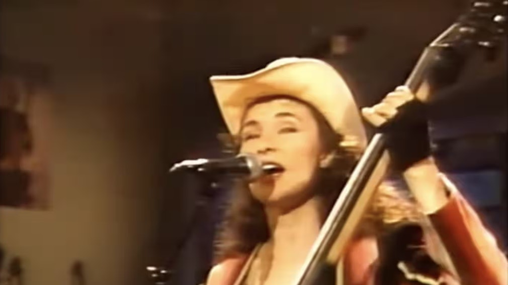 美國樂隊The Chicks成員Laura Lynch車禍逝世 終年65歲 美國樂隊The Chicks成員Laura Lynch車禍逝世 終年65歲