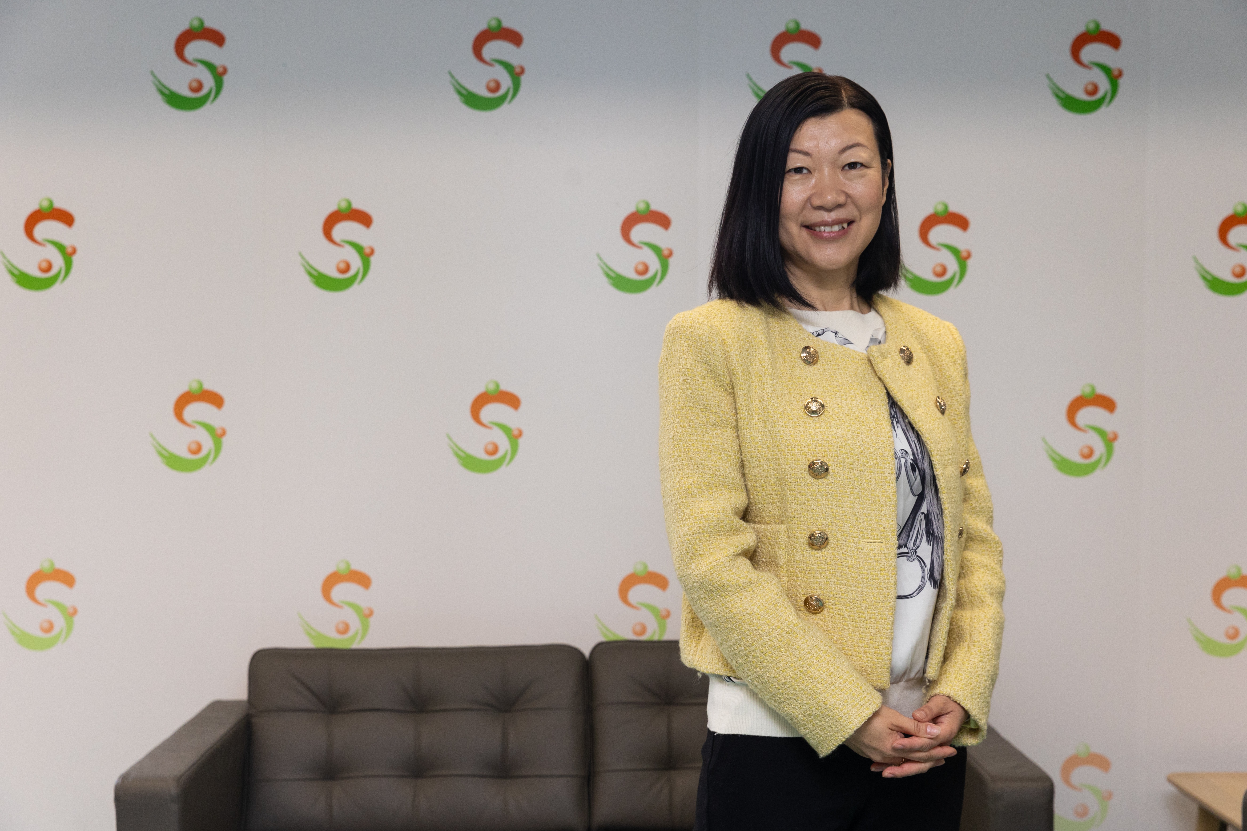 魏博士解释课程改名后将会更加专注于婚姻和家庭治疗，更能针对性地帮助现时香港社会的各种家庭问题。