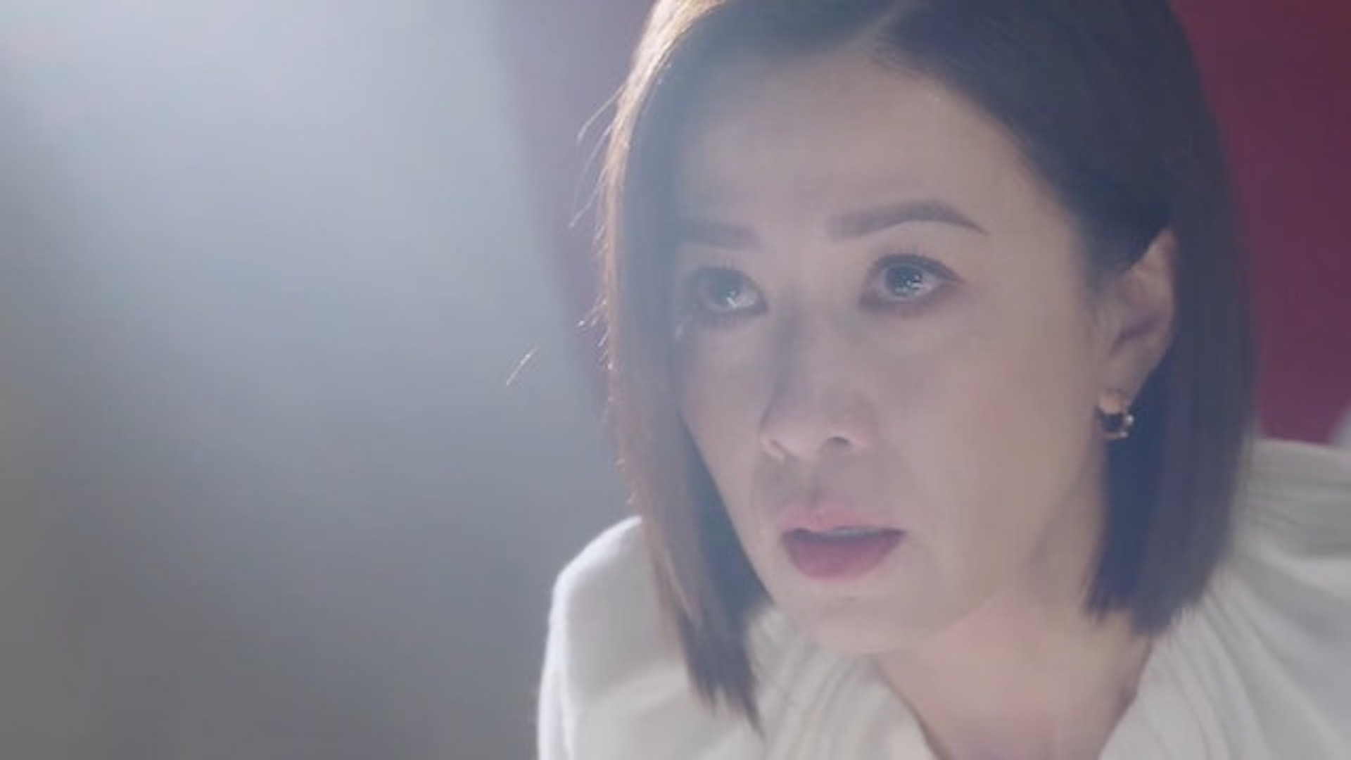 佘詩曼哭戲獲觀眾大讚有層次感。(影片截圖)