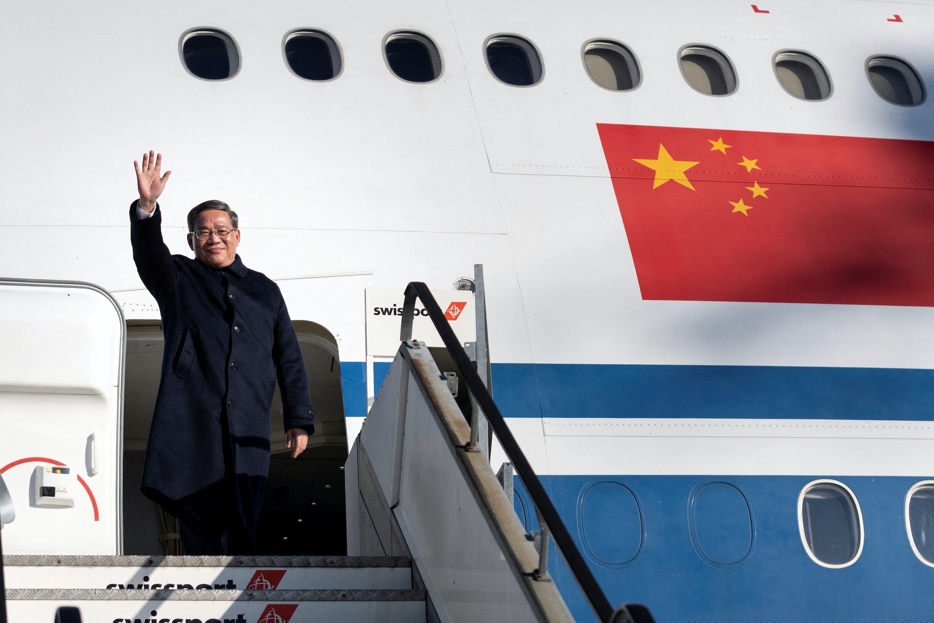 2024年1月14日,中國國務院總理李強抵達瑞士蘇黎世(Reuters) 2024年1月14日,中國國務院總理李強抵達瑞士蘇黎世(Reuters)