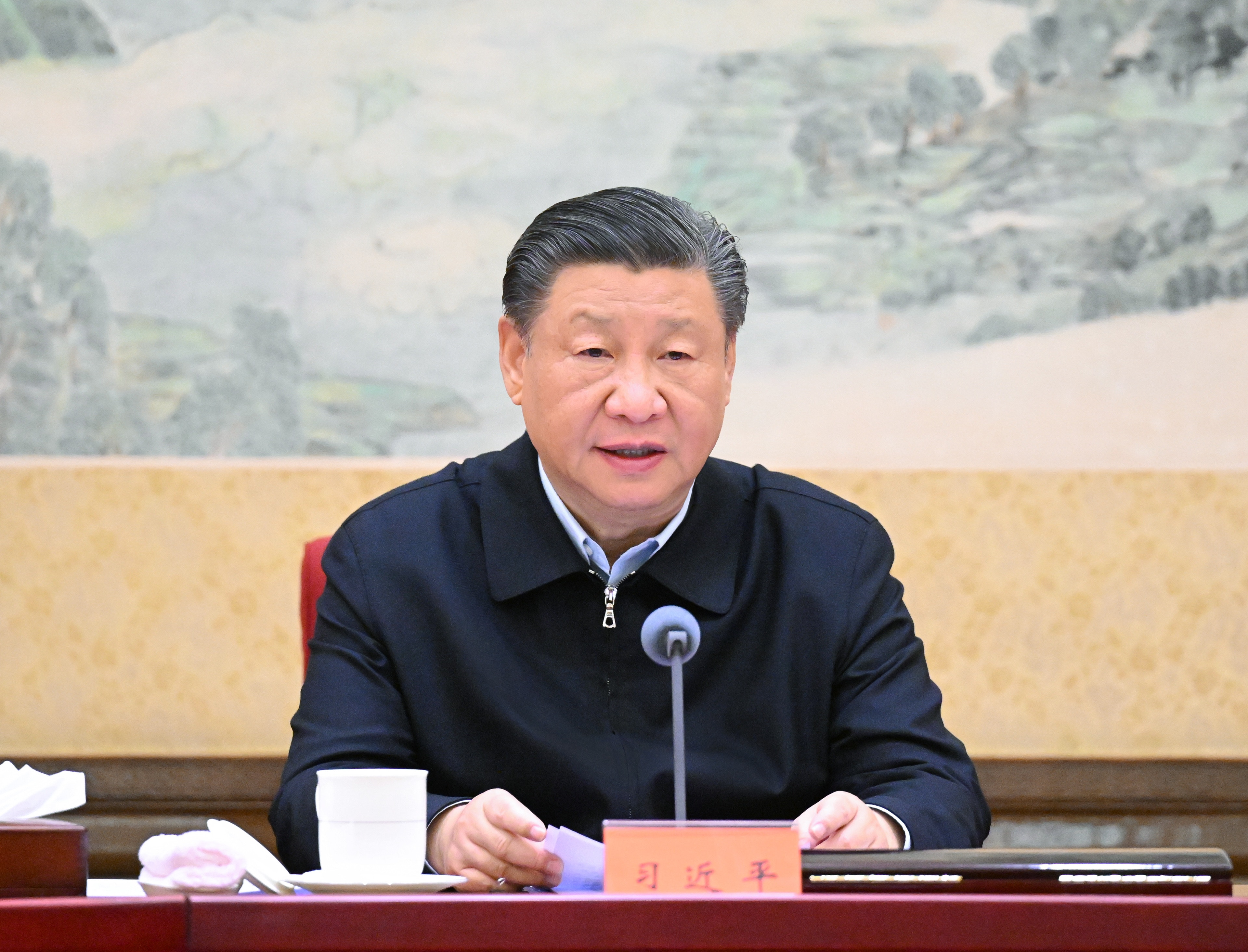 習近平：中國特色金融發展之路　與西方金融模式有本質區別