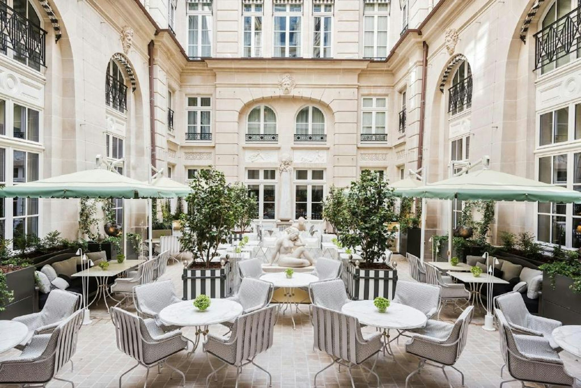 法國巴黎酒店推介【2】巴黎瑰麗飯店 (Hotel de Crillon)(Agoda) 法國巴黎酒店推介【2】巴黎瑰麗飯店 (Hotel de Crillon)(Agoda)
