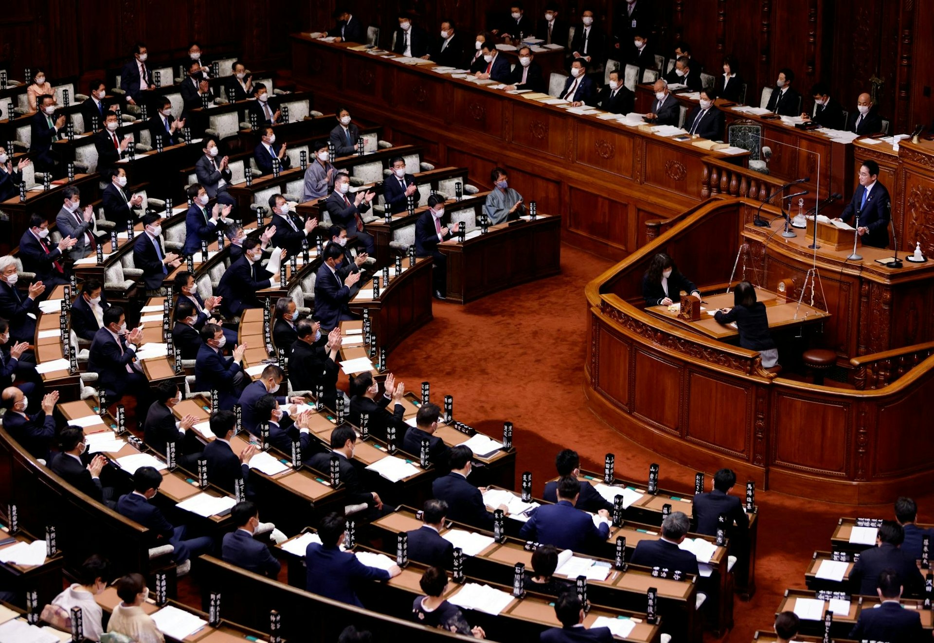圖為日本首相岸田文雄2023年1月23日在日本東京議會下院舉行的第一天例行會議上發表施政演說。(Reuters) 圖為日本首相岸田文雄2023年1月23日在日本東京議會下院舉行的第一天例行會議上發表施政演說。(Reuters)